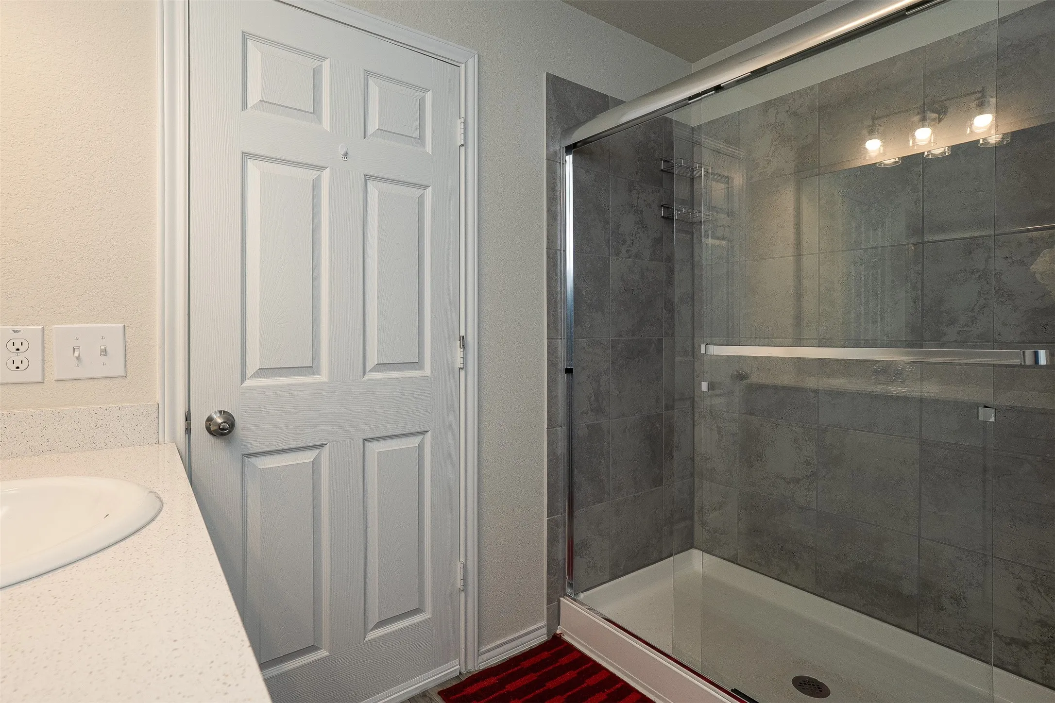 Single Family Residence For Sale in Tarrant County , 4620 Knoll Gardens Way, Fort Worth, Texas 76036, 4 Bedroom, 3 Bathroom, 2 Garage spaces, 2,656 Sqft, built in 2022, mls#21400158, Real Estate Agent in Fort Worth, Homes For Sale in Tarrant county, Homes For Sale in Fort Worth, Realtor in Fort Worth Texas, Real Estate Brokerage Independent Realty Texas, Luminita Cordes Realtor