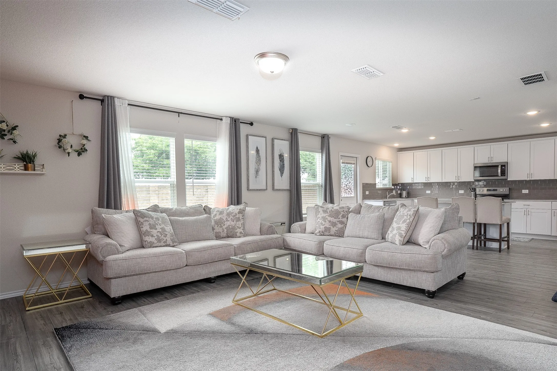 Single Family Residence For Sale in Tarrant County , 4620 Knoll Gardens Way, Fort Worth, Texas 76036, 4 Bedroom, 3 Bathroom, 2 Garage spaces, 2,656 Sqft, built in 2022, mls#21400158, Real Estate Agent in Fort Worth, Homes For Sale in Tarrant county, Homes For Sale in Fort Worth, Realtor in Fort Worth Texas, Real Estate Brokerage Independent Realty Texas, Luminita Cordes Realtor