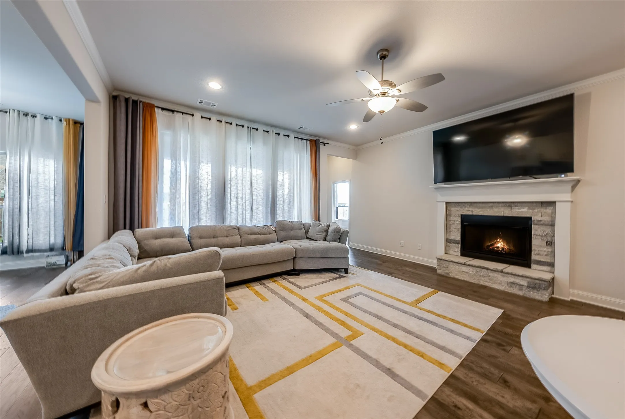 Single Family Residence For Sale in Ellis County , 425 Brushwood Lane, Waxahachie, Texas 75165, 4 Bedroom, 3 Bathroom, 2 Garage spaces, 2,425 Sqft, built in 2021, mls#21388681, Real Estate Agent in Waxahachie, Homes For Sale in Ellis county, Homes For Sale in Waxahachie, Realtor in Waxahachie Texas, Real Estate Brokerage Independent Realty Texas, Luminita Cordes Realtor