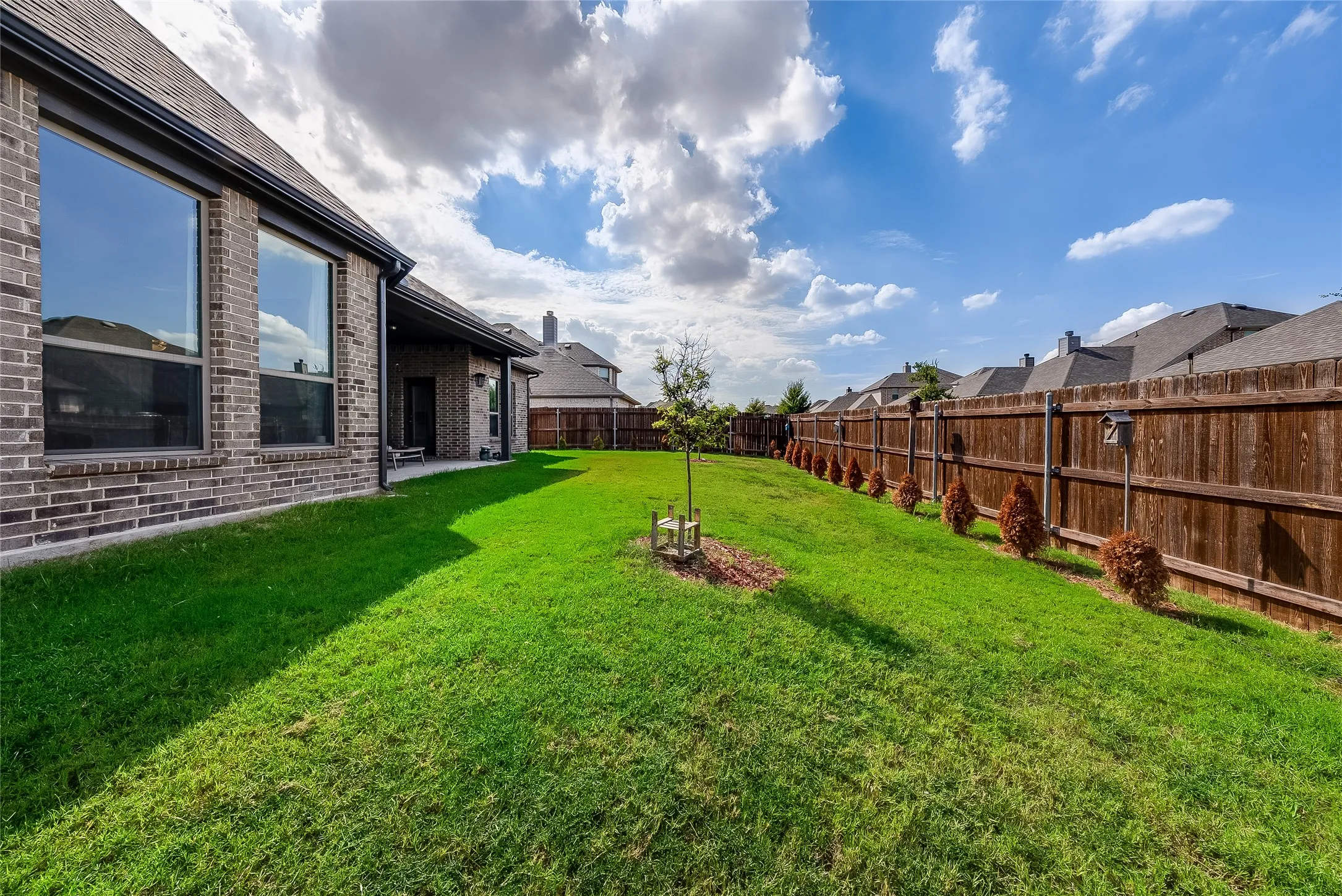 Single Family Residence For Sale in Ellis County , 425 Brushwood Lane, Waxahachie, Texas 75165, 4 Bedroom, 3 Bathroom, 2 Garage spaces, 2,425 Sqft, built in 2021, mls#21388681, Real Estate Agent in Waxahachie, Homes For Sale in Ellis county, Homes For Sale in Waxahachie, Realtor in Waxahachie Texas, Real Estate Brokerage Independent Realty Texas, Luminita Cordes Realtor