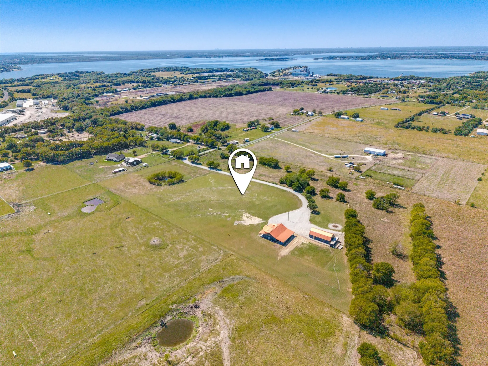 Farm For Sale in Collin County , 14371 County Road 545, Nevada, Texas 75173, 4 Bedroom, 3 Bathroom, 2 Garage spaces, 2,400 Sqft, built in 2002, mls#21370548, Real Estate Agent in Nevada, Homes For Sale in Collin county, Homes For Sale in Nevada, Realtor in Nevada Texas, Real Estate Brokerage Independent Realty Texas, Luminita Cordes Realtor