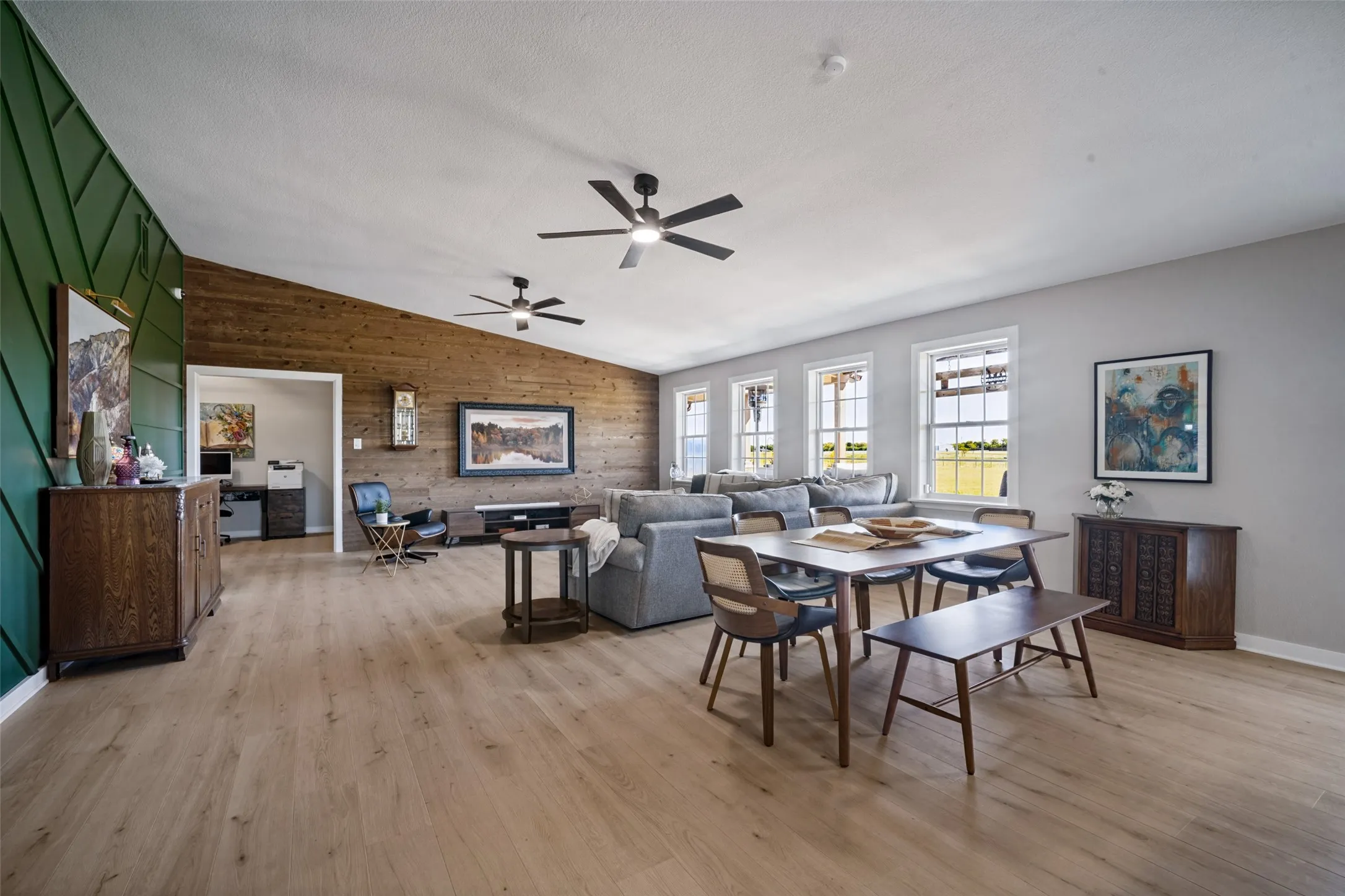 Farm For Sale in Collin County , 14371 County Road 545, Nevada, Texas 75173, 4 Bedroom, 3 Bathroom, 2 Garage spaces, 2,400 Sqft, built in 2002, mls#21370548, Real Estate Agent in Nevada, Homes For Sale in Collin county, Homes For Sale in Nevada, Realtor in Nevada Texas, Real Estate Brokerage Independent Realty Texas, Luminita Cordes Realtor