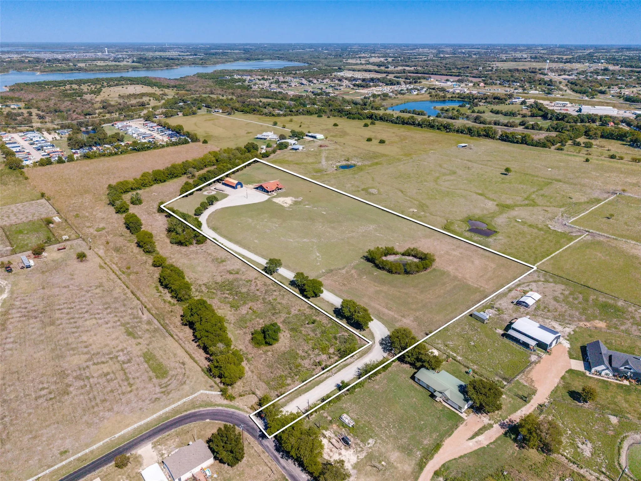 Farm For Sale in Collin County , 14371 County Road 545, Nevada, Texas 75173, 4 Bedroom, 3 Bathroom, 2 Garage spaces, 2,400 Sqft, built in 2002, mls#21370548, Real Estate Agent in Nevada, Homes For Sale in Collin county, Homes For Sale in Nevada, Realtor in Nevada Texas, Real Estate Brokerage Independent Realty Texas, Luminita Cordes Realtor