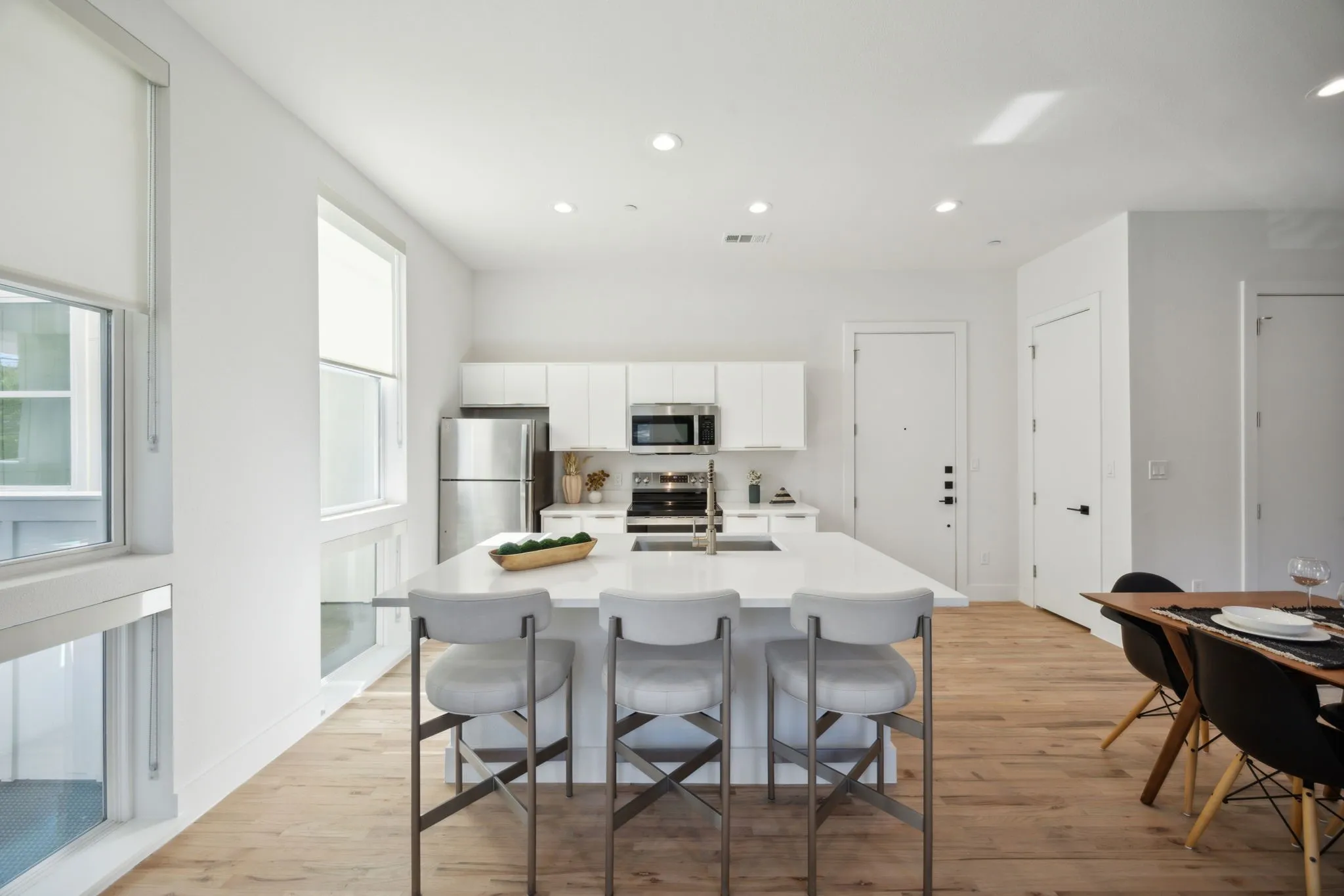 Apartment For Rent in Dallas County , 4907 Bryan Street, Dallas, Texas 75206, 0, 1 Bathroom, Garage spaces, 722 Sqft, built in 2024, mls#21399960, Real Estate Agent in Dallas, Homes For Rent in Dallas county, Homes For Rent in Dallas, Realtor in Dallas Texas, Real Estate Brokerage Independent Realty Texas, Luminita Cordes Realtor
