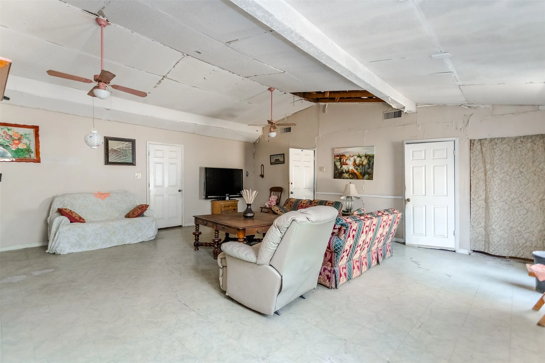 Spacious Living Room.