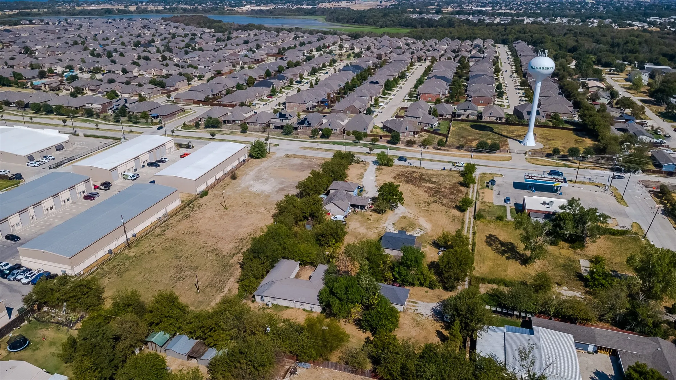 Single Family Residence For Sale in Denton County , 203D Kings Road, Hackberry, Texas 75036, 6 Bedroom, 2 Bathroom, Garage spaces, 2,928 Sqft, built in 1990, mls#21392907, Real Estate Agent in Hackberry, Homes For Sale in Denton county, Homes For Sale in Hackberry, Realtor in Hackberry Texas, Real Estate Brokerage Independent Realty Texas, Luminita Cordes Realtor