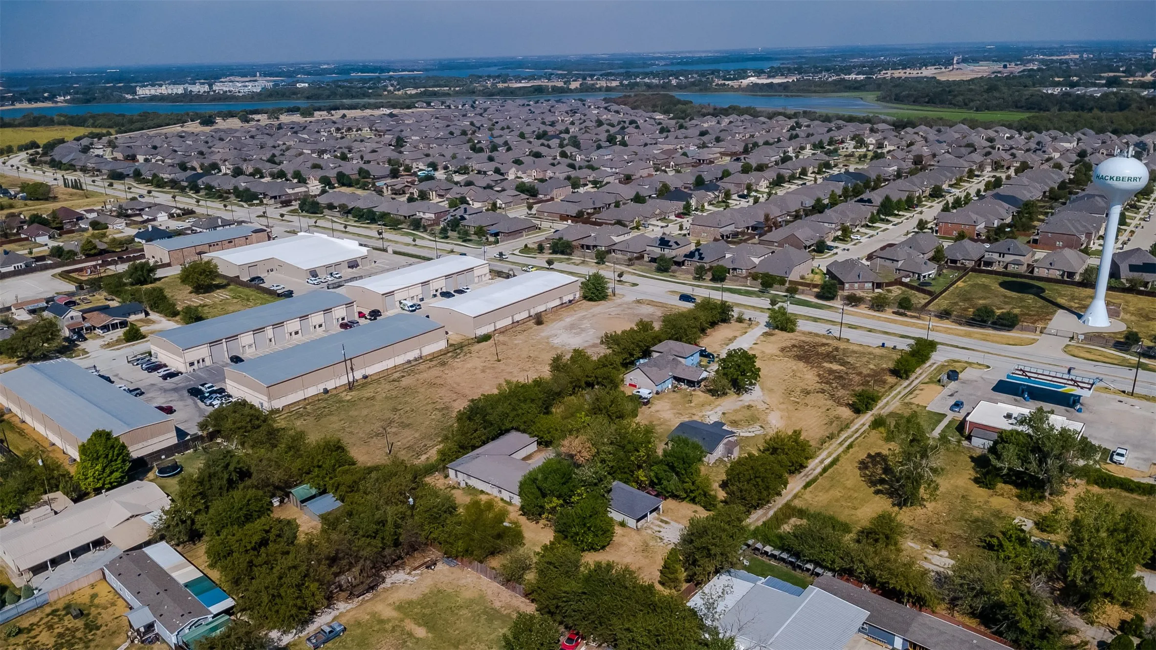 Single Family Residence For Sale in Denton County , 203D Kings Road, Hackberry, Texas 75036, 6 Bedroom, 2 Bathroom, Garage spaces, 2,928 Sqft, built in 1990, mls#21392907, Real Estate Agent in Hackberry, Homes For Sale in Denton county, Homes For Sale in Hackberry, Realtor in Hackberry Texas, Real Estate Brokerage Independent Realty Texas, Luminita Cordes Realtor