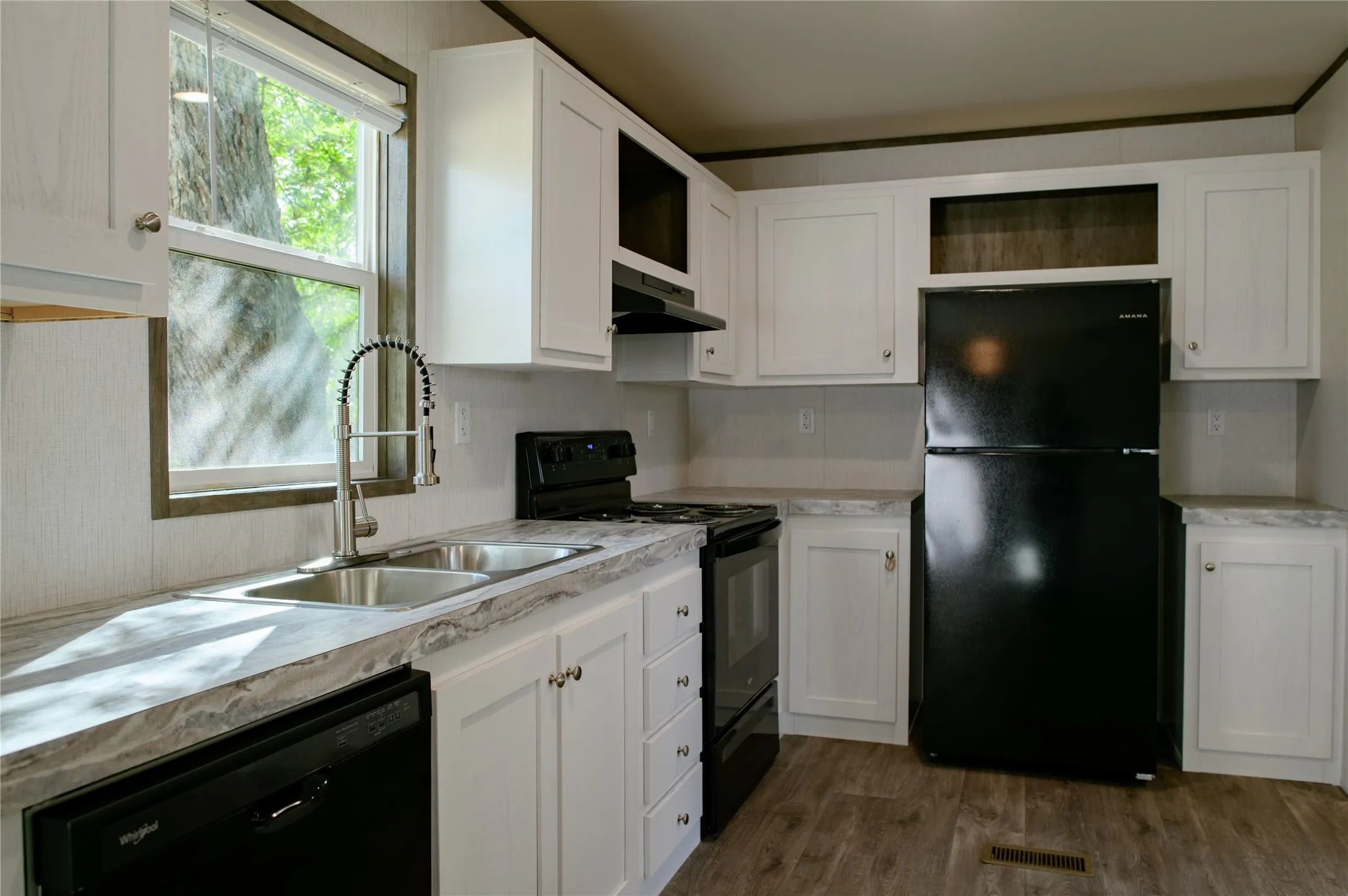 Manufactured Home For Sale in Grayson County , 316 S Main Street, Sadler, Texas 76264, 3 Bedroom, 2 Bathroom, Garage spaces, 1,034 Sqft, built in 2026, mls#21400886, Real Estate Agent in Sadler, Homes For Sale in Grayson county, Homes For Sale in Sadler, Realtor in Sadler Texas, Real Estate Brokerage Independent Realty Texas, Luminita Cordes Realtor