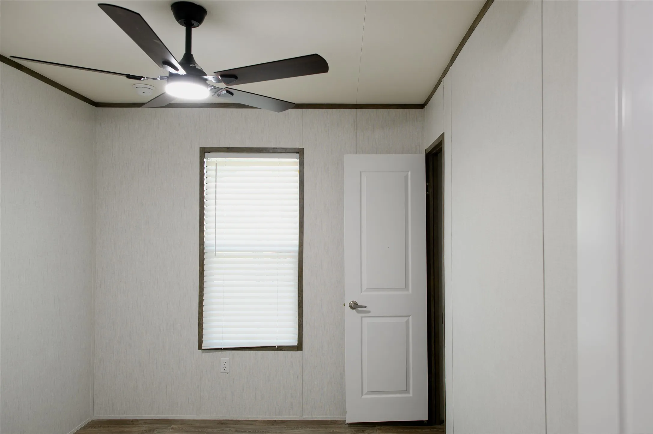 Manufactured Home For Sale in Grayson County , 316 S Main Street, Sadler, Texas 76264, 3 Bedroom, 2 Bathroom, Garage spaces, 1,034 Sqft, built in 2026, mls#21400886, Real Estate Agent in Sadler, Homes For Sale in Grayson county, Homes For Sale in Sadler, Realtor in Sadler Texas, Real Estate Brokerage Independent Realty Texas, Luminita Cordes Realtor