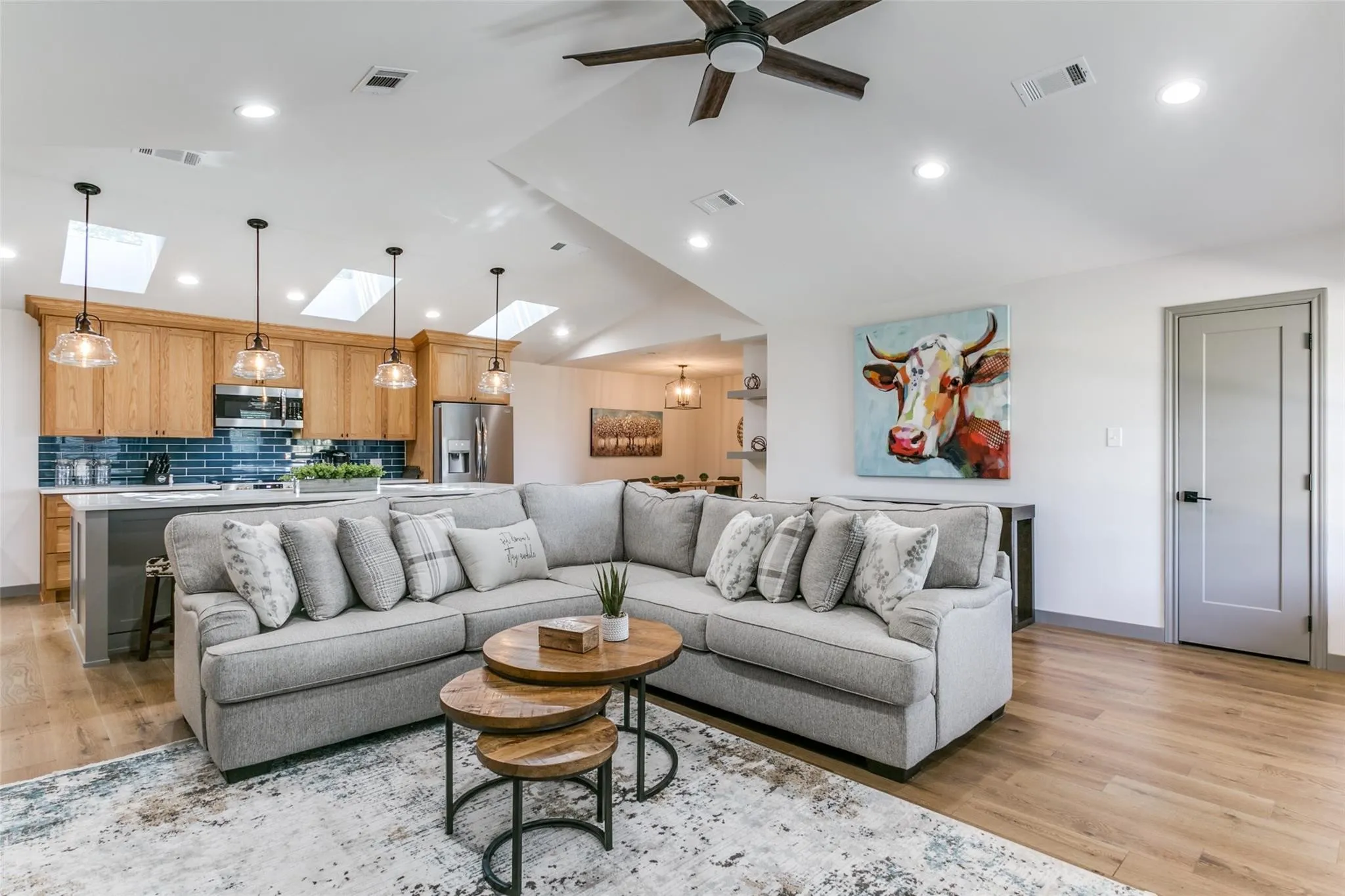 Single Family Residence For Rent in Denton County , 1190 Sycamore Bend Road, Hickory Creek, Texas 75065, 3 Bedroom, 3 Bathroom, Garage spaces, 2,195 Sqft, built in 1985, mls#21400875, Real Estate Agent in Hickory Creek, Homes For Rent in Denton county, Homes For Rent in Hickory Creek, Realtor in Hickory Creek Texas, Real Estate Brokerage Independent Realty Texas, Luminita Cordes Realtor