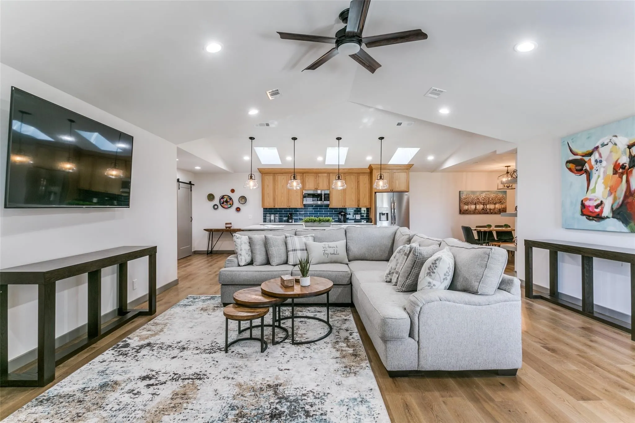 Single Family Residence For Rent in Denton County , 1190 Sycamore Bend Road, Hickory Creek, Texas 75065, 3 Bedroom, 3 Bathroom, Garage spaces, 2,195 Sqft, built in 1985, mls#21400875, Real Estate Agent in Hickory Creek, Homes For Rent in Denton county, Homes For Rent in Hickory Creek, Realtor in Hickory Creek Texas, Real Estate Brokerage Independent Realty Texas, Luminita Cordes Realtor