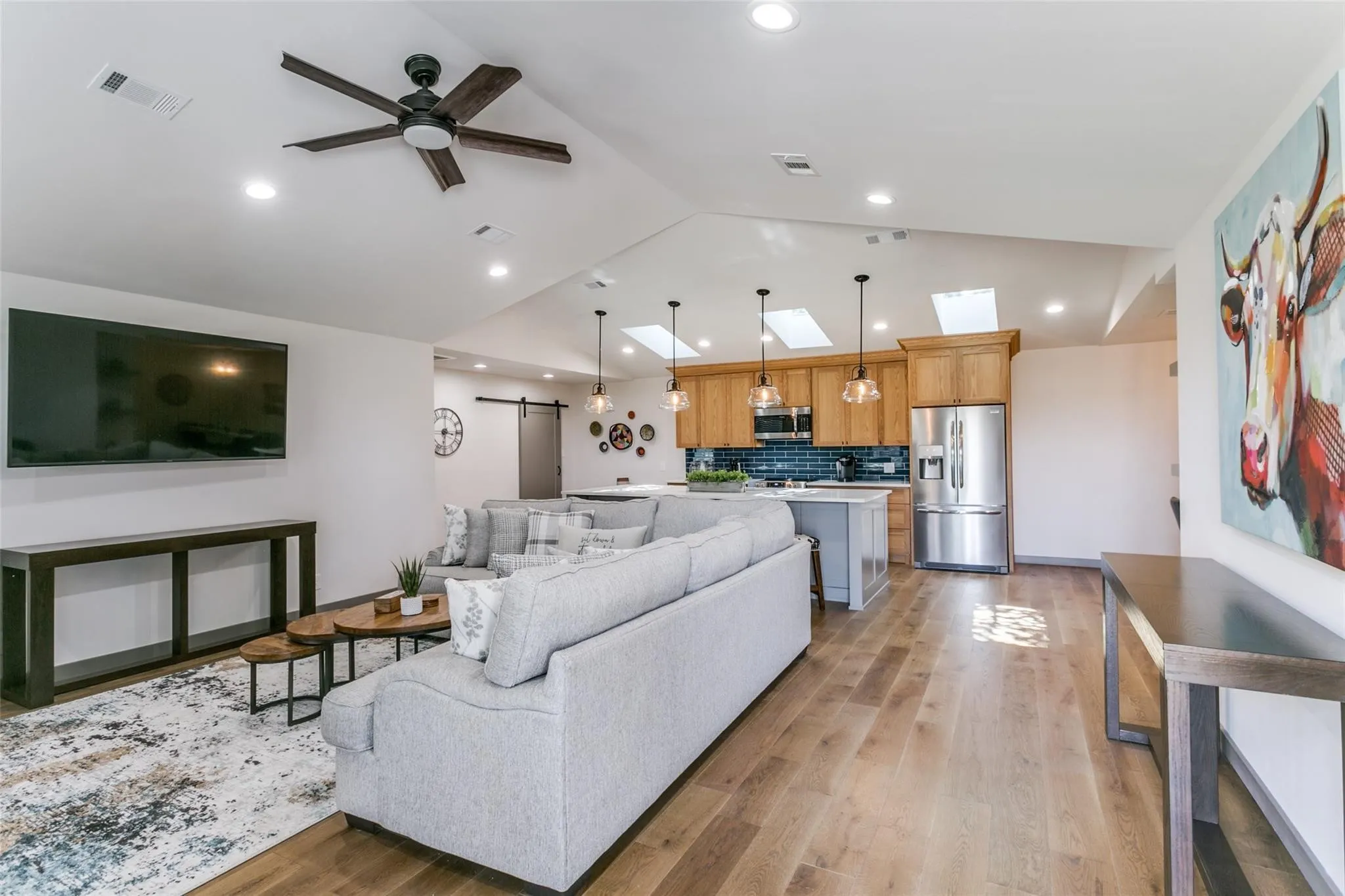 Single Family Residence For Rent in Denton County , 1190 Sycamore Bend Road, Hickory Creek, Texas 75065, 3 Bedroom, 3 Bathroom, Garage spaces, 2,195 Sqft, built in 1985, mls#21400875, Real Estate Agent in Hickory Creek, Homes For Rent in Denton county, Homes For Rent in Hickory Creek, Realtor in Hickory Creek Texas, Real Estate Brokerage Independent Realty Texas, Luminita Cordes Realtor