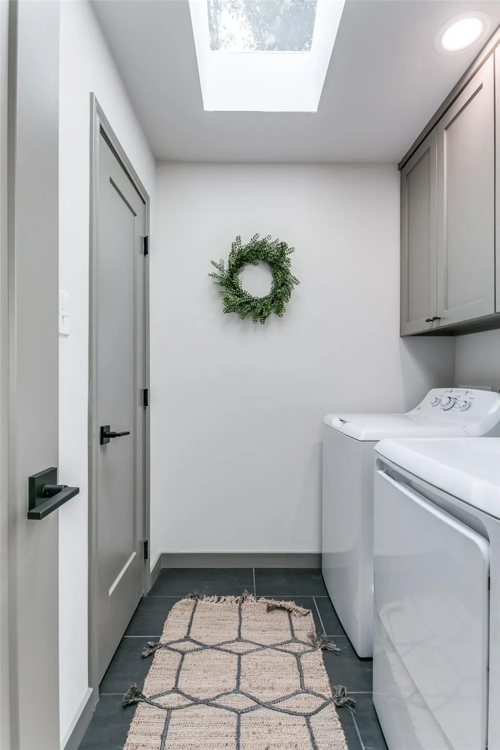 Single Family Residence For Rent in Denton County , 1190 Sycamore Bend Road, Hickory Creek, Texas 75065, 3 Bedroom, 3 Bathroom, Garage spaces, 2,195 Sqft, built in 1985, mls#21400875, Real Estate Agent in Hickory Creek, Homes For Rent in Denton county, Homes For Rent in Hickory Creek, Realtor in Hickory Creek Texas, Real Estate Brokerage Independent Realty Texas, Luminita Cordes Realtor