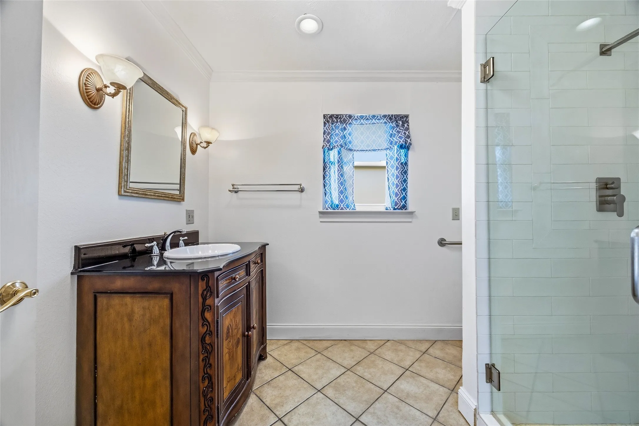 Single Family Residence For Sale in Dallas County , 2433 Pinehurst Lane, Mesquite, Texas 75150, 3 Bedroom, 2 Bathroom, 2 Garage spaces, 2,062 Sqft, built in 1973, mls#21392965, Real Estate Agent in Mesquite, Homes For Sale in Dallas county, Homes For Sale in Mesquite, Realtor in Mesquite Texas, Real Estate Brokerage Independent Realty Texas, Luminita Cordes Realtor