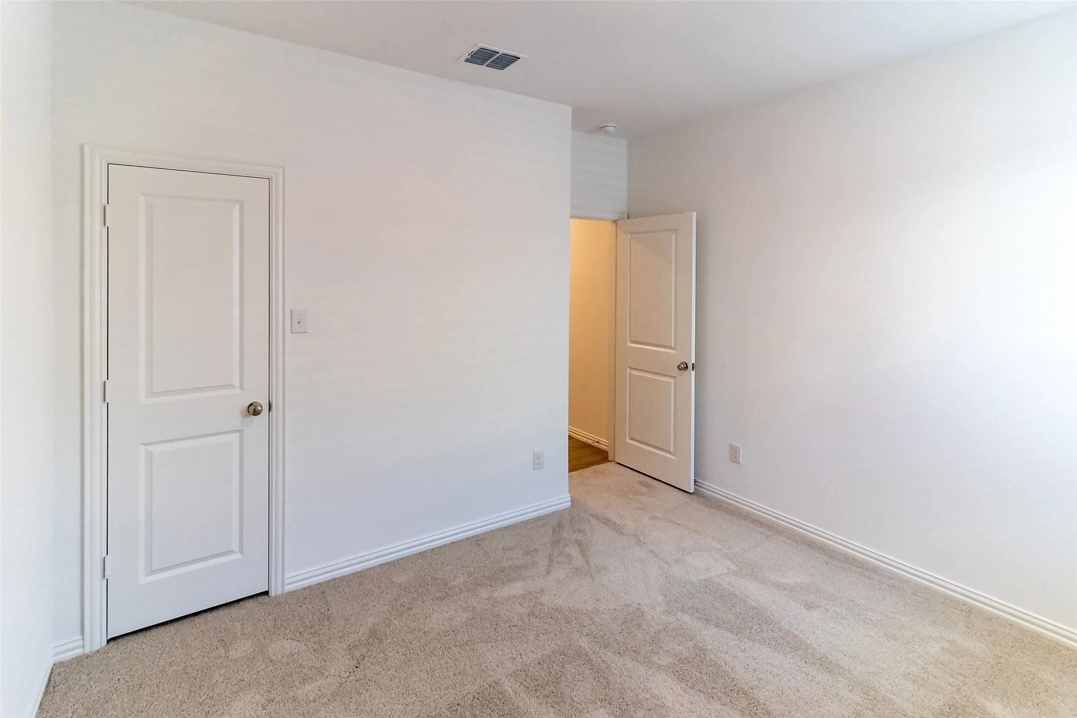 Single Family Residence For Rent in Denton County , 1837 Lake Grove Drive, Little Elm, Texas 75068, 4 Bedroom, 2 Bathroom, 2 Garage spaces, 1,838 Sqft, built in 2022, mls#21400882, Real Estate Agent in Little Elm, Homes For Rent in Denton county, Homes For Rent in Little Elm, Realtor in Little Elm Texas, Real Estate Brokerage Independent Realty Texas, Luminita Cordes Realtor
