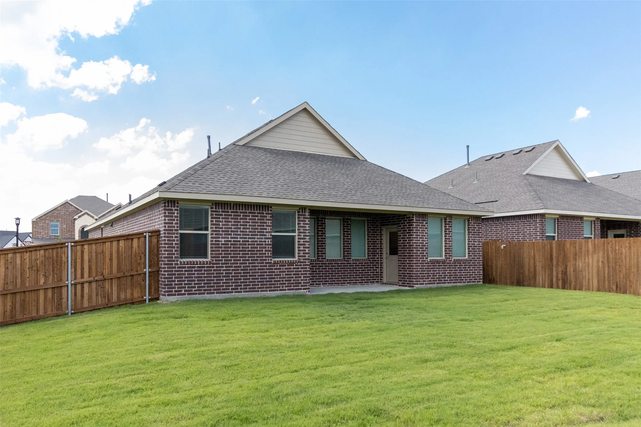 Single Family Residence For Rent in Denton County , 1837 Lake Grove Drive, Little Elm, Texas 75068, 4 Bedroom, 2 Bathroom, 2 Garage spaces, 1,838 Sqft, built in 2022, mls#21400882, Real Estate Agent in Little Elm, Homes For Rent in Denton county, Homes For Rent in Little Elm, Realtor in Little Elm Texas, Real Estate Brokerage Independent Realty Texas, Luminita Cordes Realtor