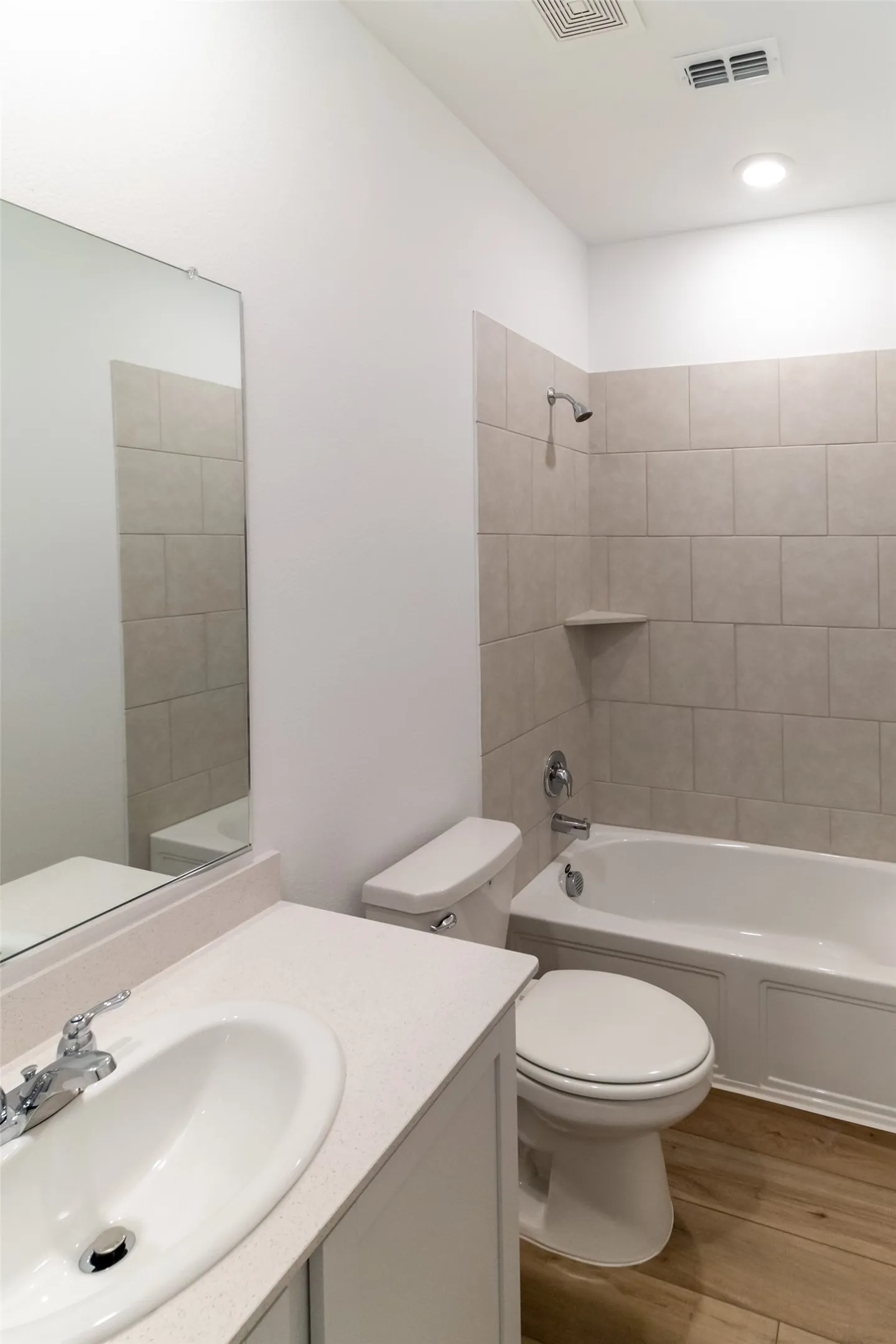 Single Family Residence For Rent in Denton County , 1837 Lake Grove Drive, Little Elm, Texas 75068, 4 Bedroom, 2 Bathroom, 2 Garage spaces, 1,838 Sqft, built in 2022, mls#21400882, Real Estate Agent in Little Elm, Homes For Rent in Denton county, Homes For Rent in Little Elm, Realtor in Little Elm Texas, Real Estate Brokerage Independent Realty Texas, Luminita Cordes Realtor