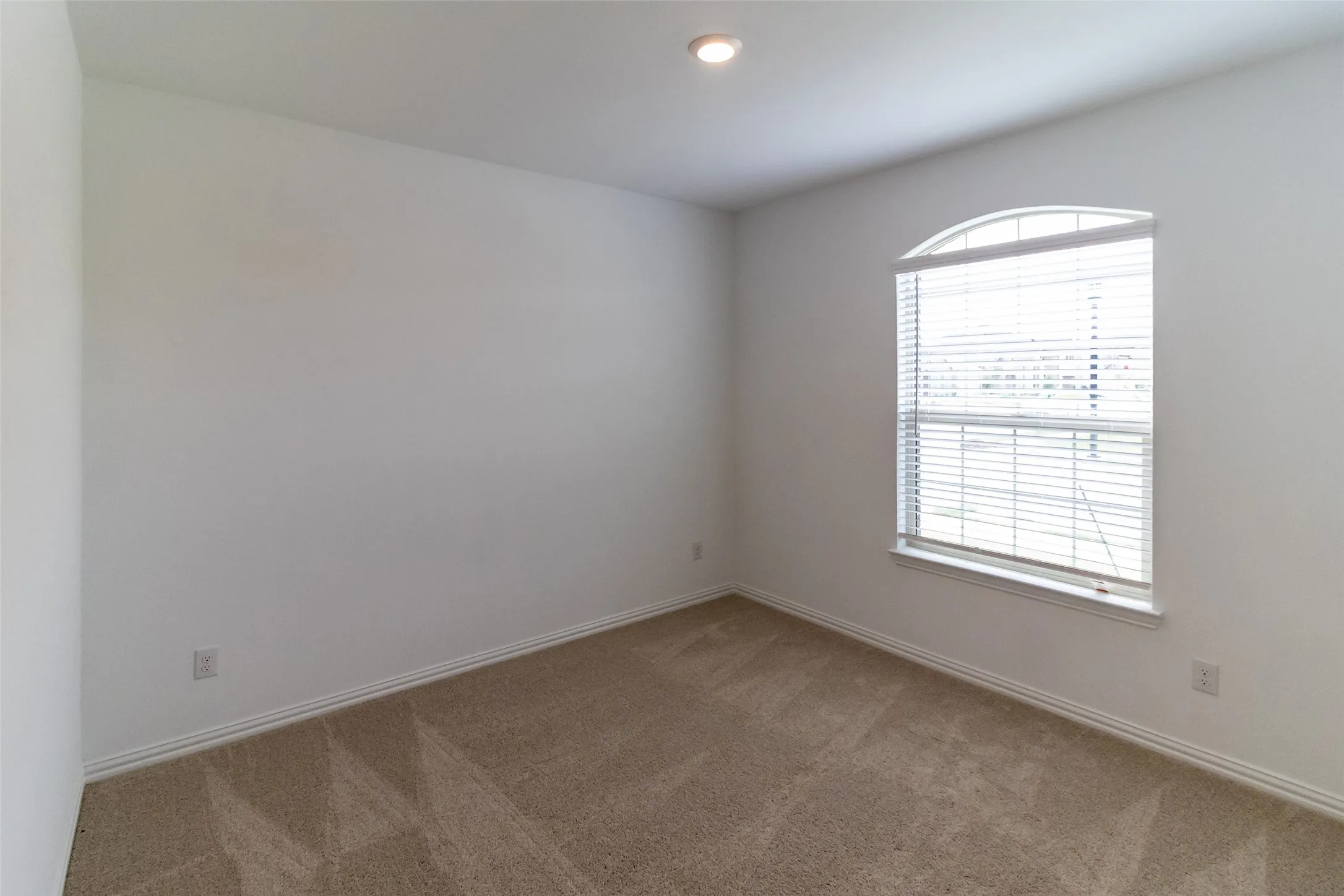Single Family Residence For Rent in Denton County , 1837 Lake Grove Drive, Little Elm, Texas 75068, 4 Bedroom, 2 Bathroom, 2 Garage spaces, 1,838 Sqft, built in 2022, mls#21400882, Real Estate Agent in Little Elm, Homes For Rent in Denton county, Homes For Rent in Little Elm, Realtor in Little Elm Texas, Real Estate Brokerage Independent Realty Texas, Luminita Cordes Realtor