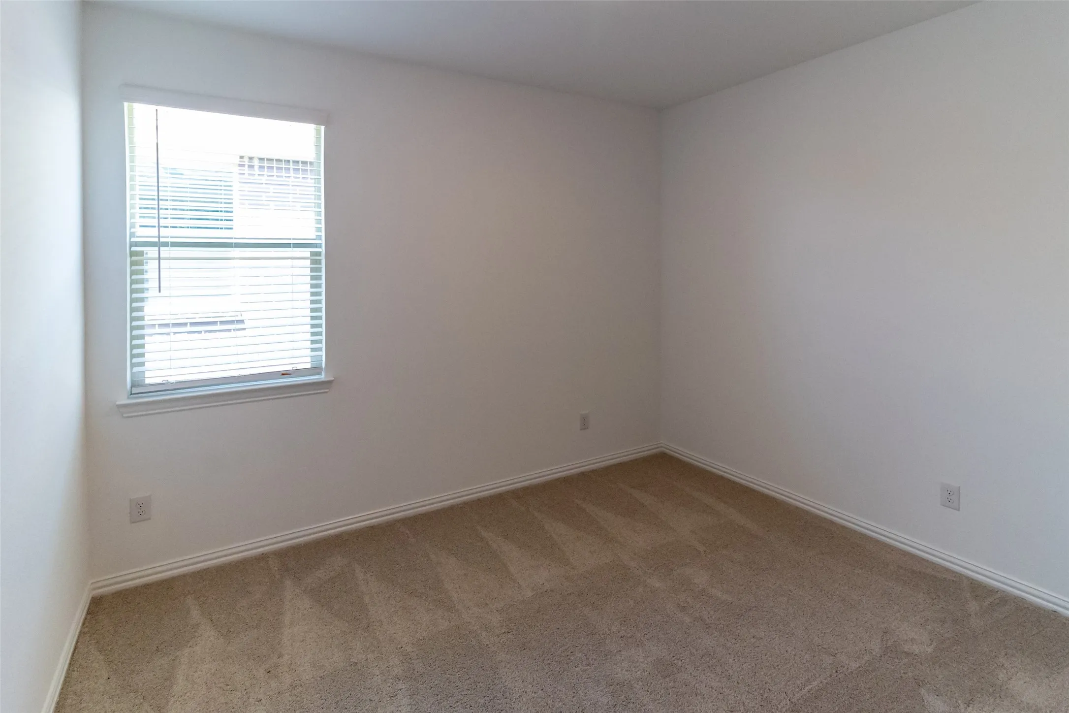 Single Family Residence For Rent in Denton County , 1837 Lake Grove Drive, Little Elm, Texas 75068, 4 Bedroom, 2 Bathroom, 2 Garage spaces, 1,838 Sqft, built in 2022, mls#21400882, Real Estate Agent in Little Elm, Homes For Rent in Denton county, Homes For Rent in Little Elm, Realtor in Little Elm Texas, Real Estate Brokerage Independent Realty Texas, Luminita Cordes Realtor