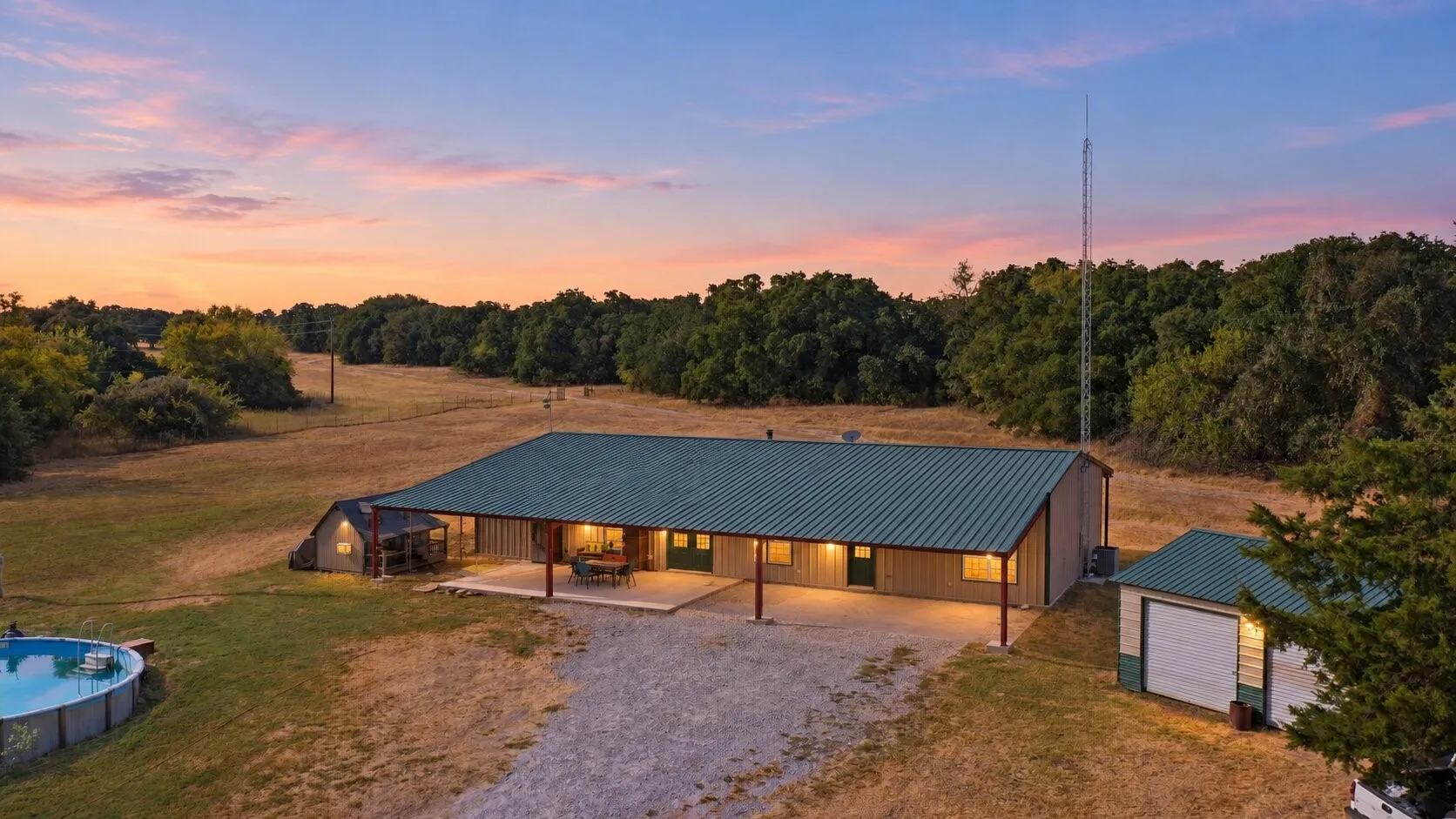 Single Family Residence For Sale in Wise County , 4224 N Fm 730, Decatur, Texas 76234, 4 Bedroom, 3 Bathroom, Garage spaces, 2,700 Sqft, built in 2017, mls#21400893, Real Estate Agent in Decatur, Homes For Sale in Wise county, Homes For Sale in Decatur, Realtor in Decatur Texas, Real Estate Brokerage Independent Realty Texas, Luminita Cordes Realtor