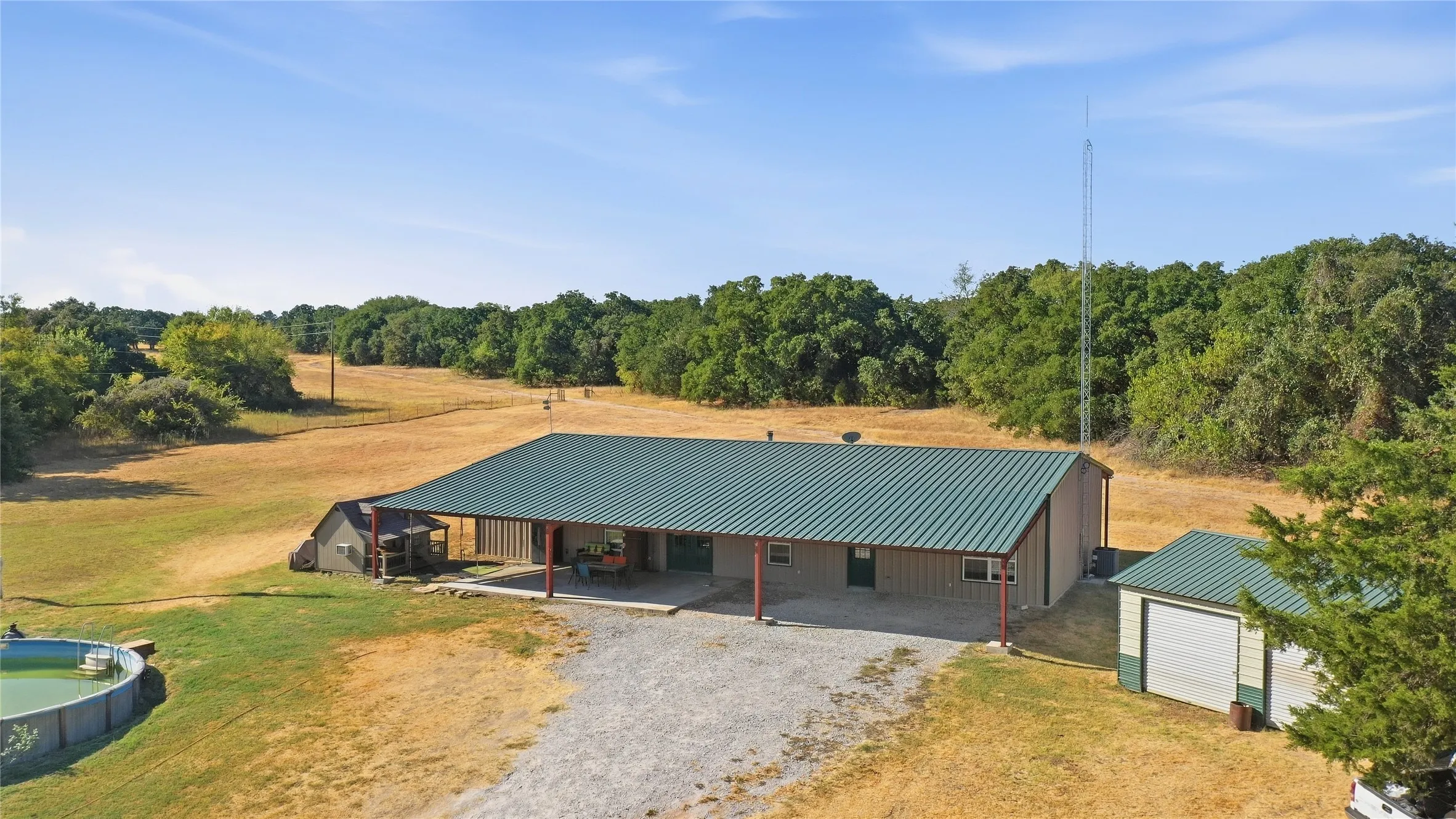Single Family Residence For Sale in Wise County , 4224 N Fm 730, Decatur, Texas 76234, 4 Bedroom, 3 Bathroom, Garage spaces, 2,700 Sqft, built in 2017, mls#21400893, Real Estate Agent in Decatur, Homes For Sale in Wise county, Homes For Sale in Decatur, Realtor in Decatur Texas, Real Estate Brokerage Independent Realty Texas, Luminita Cordes Realtor