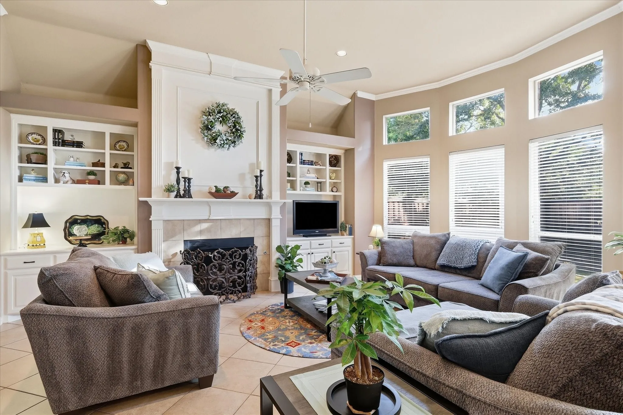 Single Family Residence For Sale in Denton County , 1300 Currant Way, Flower Mound, Texas 75028, 4 Bedroom, 3 Bathroom, 3 Garage spaces, 3,016 Sqft, built in 2000, mls#21400895, Real Estate Agent in Flower Mound, Homes For Sale in Denton county, Homes For Sale in Flower Mound, Realtor in Flower Mound Texas, Real Estate Brokerage Independent Realty Texas, Luminita Cordes Realtor