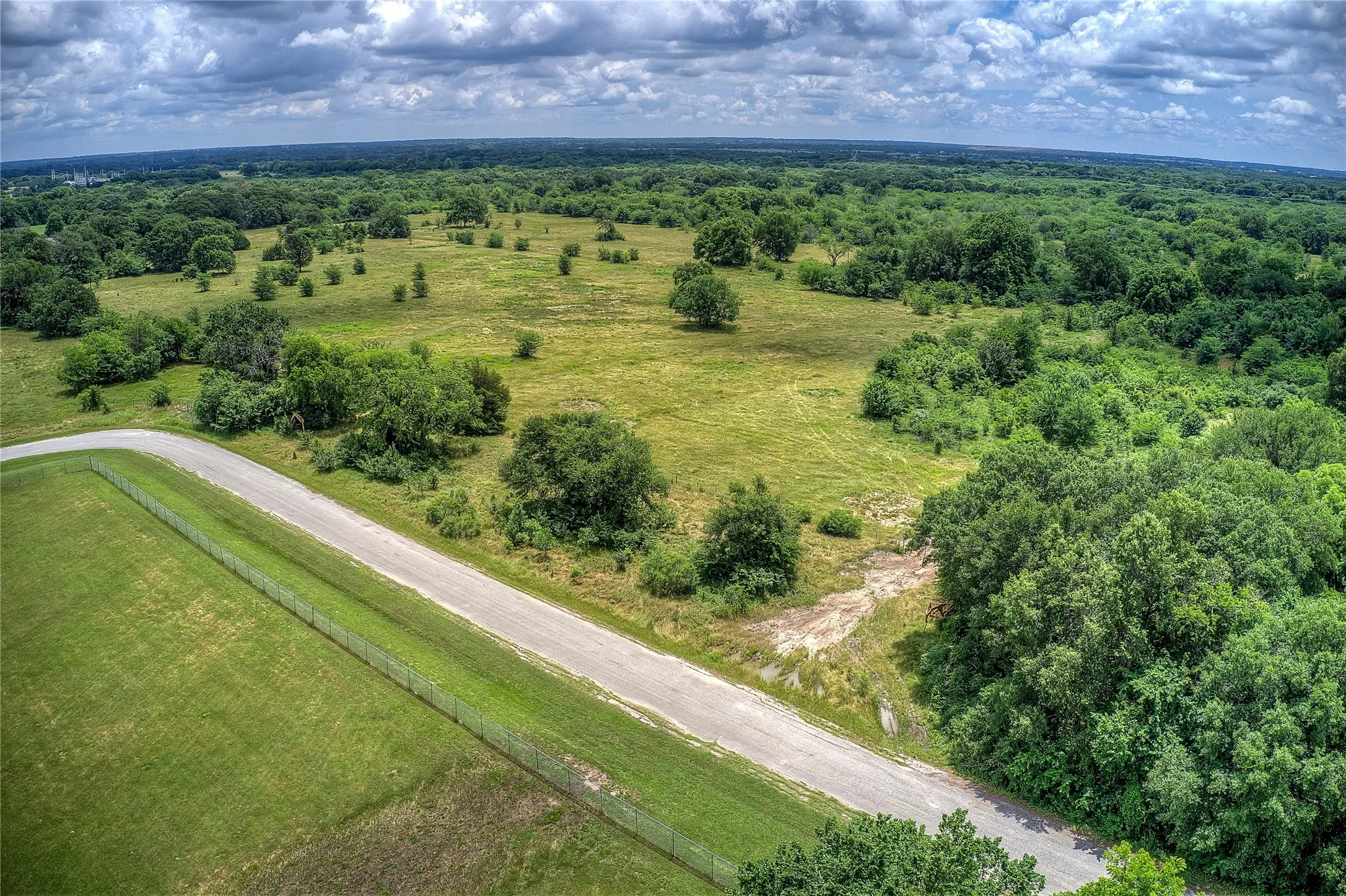 Unimproved Land For Sale in Hunt County , TBD Washington Street, Commerce, Texas 75428, 0, 0, Garage spaces, 0 Sqft, built in 0, mls#21378736, Real Estate Agent in Commerce, Homes For Sale in Hunt county, Homes For Sale in Commerce, Realtor in Commerce Texas, Real Estate Brokerage Independent Realty Texas, Luminita Cordes Realtor