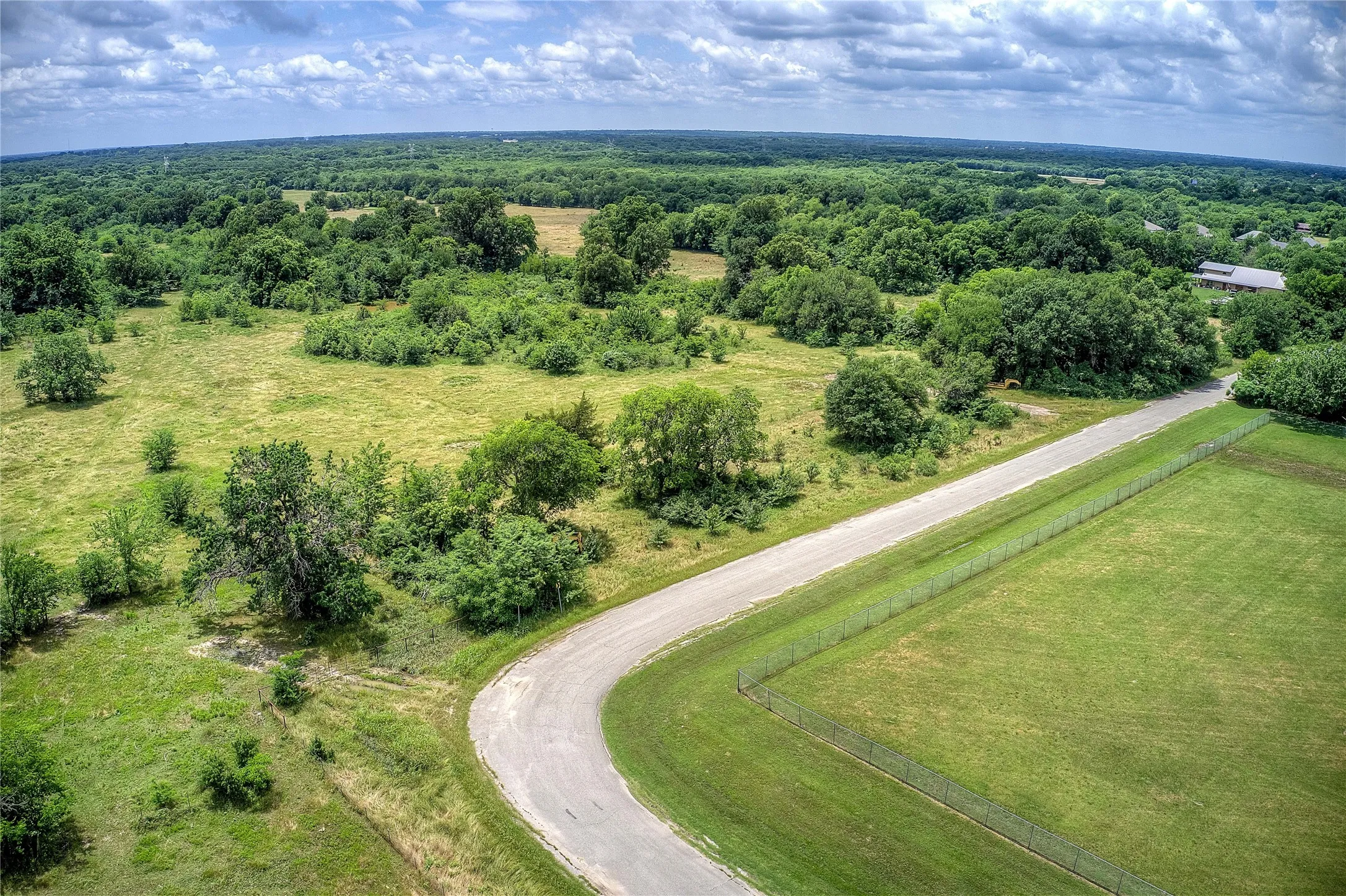 Unimproved Land For Sale in Hunt County , TBD Washington Street, Commerce, Texas 75428, 0, 0, Garage spaces, 0 Sqft, built in 0, mls#21378736, Real Estate Agent in Commerce, Homes For Sale in Hunt county, Homes For Sale in Commerce, Realtor in Commerce Texas, Real Estate Brokerage Independent Realty Texas, Luminita Cordes Realtor