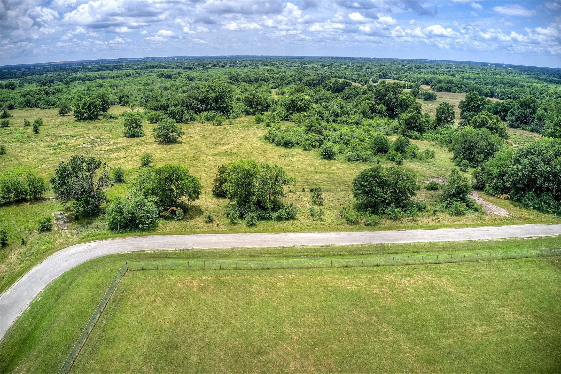 Unimproved Land For Sale in Hunt County , TBD Washington Street, Commerce, Texas 75428, 0, 0, Garage spaces, 0 Sqft, built in 0, mls#21378736, Real Estate Agent in Commerce, Homes For Sale in Hunt county, Homes For Sale in Commerce, Realtor in Commerce Texas, Real Estate Brokerage Independent Realty Texas, Luminita Cordes Realtor