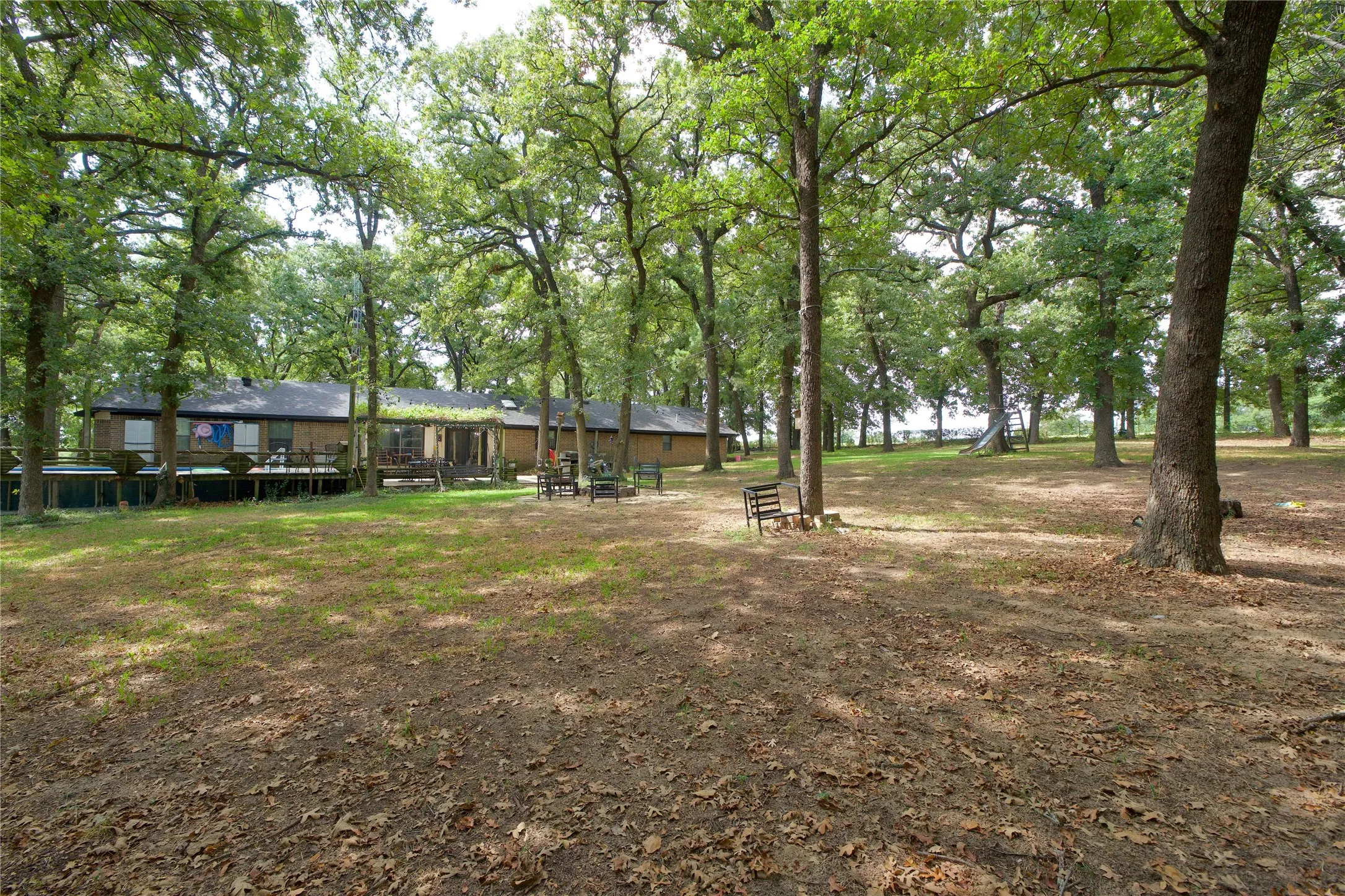Single Family Residence For Sale in Cooke County , 711 County Road 162, Gainesville, Texas 76240, 5 Bedroom, 3 Bathroom, 1 Garage spaces, 2,809 Sqft, built in 1983, mls#21398833, Real Estate Agent in Gainesville, Homes For Sale in Cooke county, Homes For Sale in Gainesville, Realtor in Gainesville Texas, Real Estate Brokerage Independent Realty Texas, Luminita Cordes Realtor