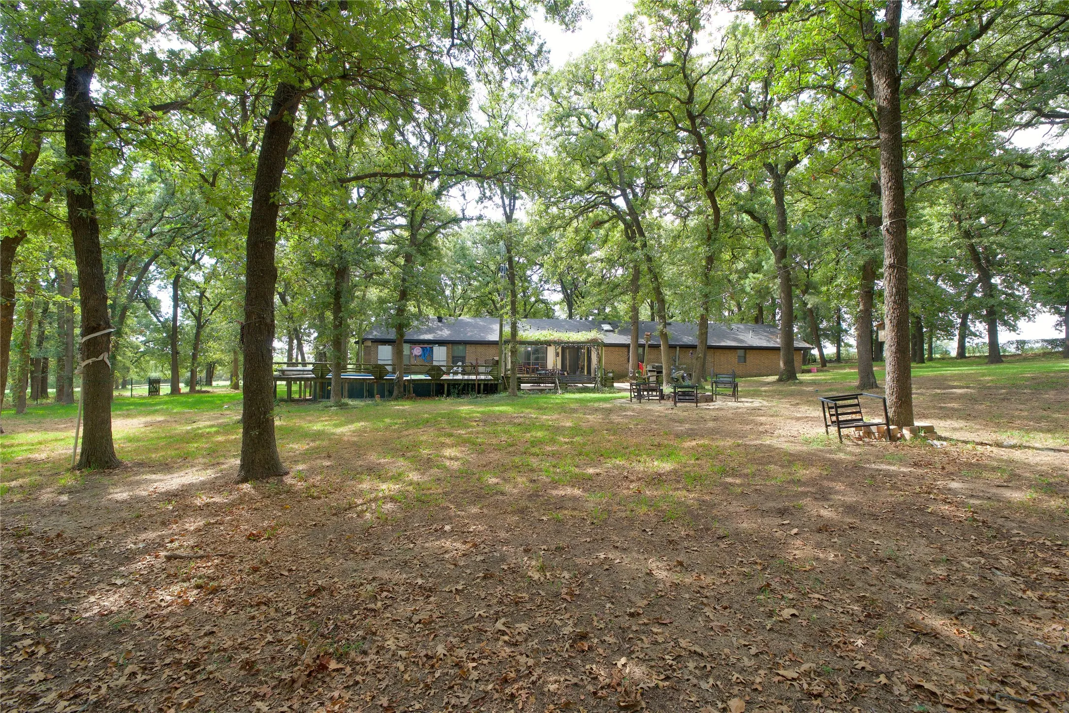 Single Family Residence For Sale in Cooke County , 711 County Road 162, Gainesville, Texas 76240, 5 Bedroom, 3 Bathroom, 1 Garage spaces, 2,809 Sqft, built in 1983, mls#21398833, Real Estate Agent in Gainesville, Homes For Sale in Cooke county, Homes For Sale in Gainesville, Realtor in Gainesville Texas, Real Estate Brokerage Independent Realty Texas, Luminita Cordes Realtor
