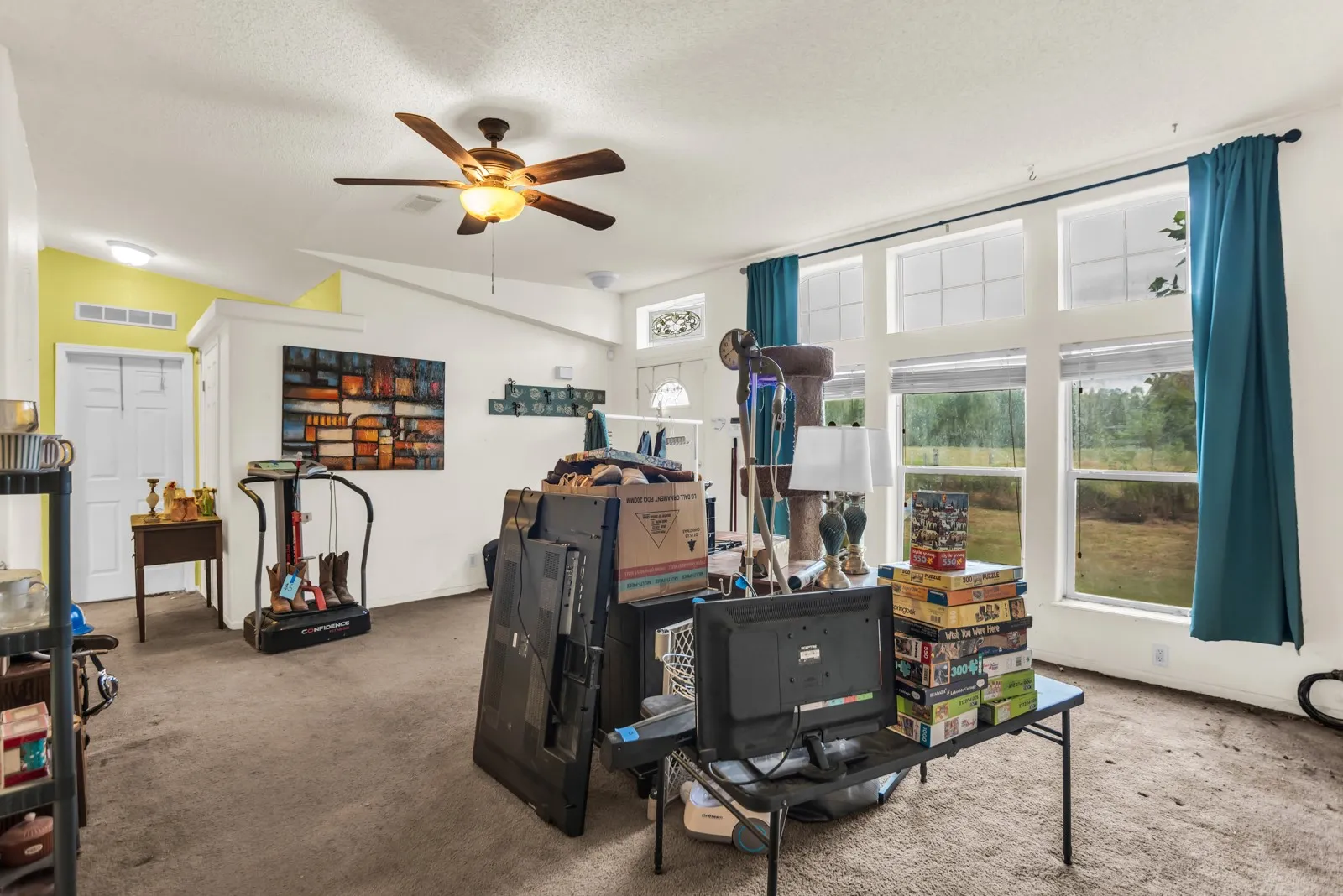 Mobile Home For Sale in Wood County , 1262 Fm 1647, Winnsboro, Texas 75494, 5 Bedroom, 3 Bathroom, Garage spaces, 2,432 Sqft, built in 2002, mls#21395994, Real Estate Agent in Winnsboro, Homes For Sale in Wood county, Homes For Sale in Winnsboro, Realtor in Winnsboro Texas, Real Estate Brokerage Independent Realty Texas, Luminita Cordes Realtor