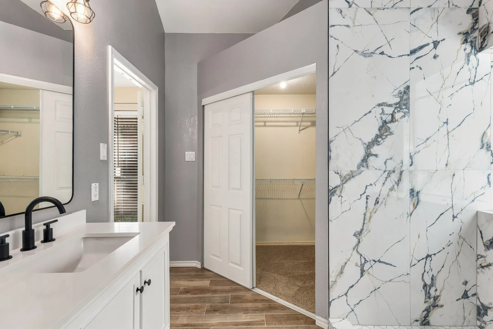 Single Family Residence For Rent in Tarrant County , 515 Post Oak Road, Grapevine, Texas 76051, 3 Bedroom, 2 Bathroom, 2 Garage spaces, 1,537 Sqft, built in 1986, mls#21387647, Real Estate Agent in Grapevine, Homes For Rent in Tarrant county, Homes For Rent in Grapevine, Realtor in Grapevine Texas, Real Estate Brokerage Independent Realty Texas, Luminita Cordes Realtor