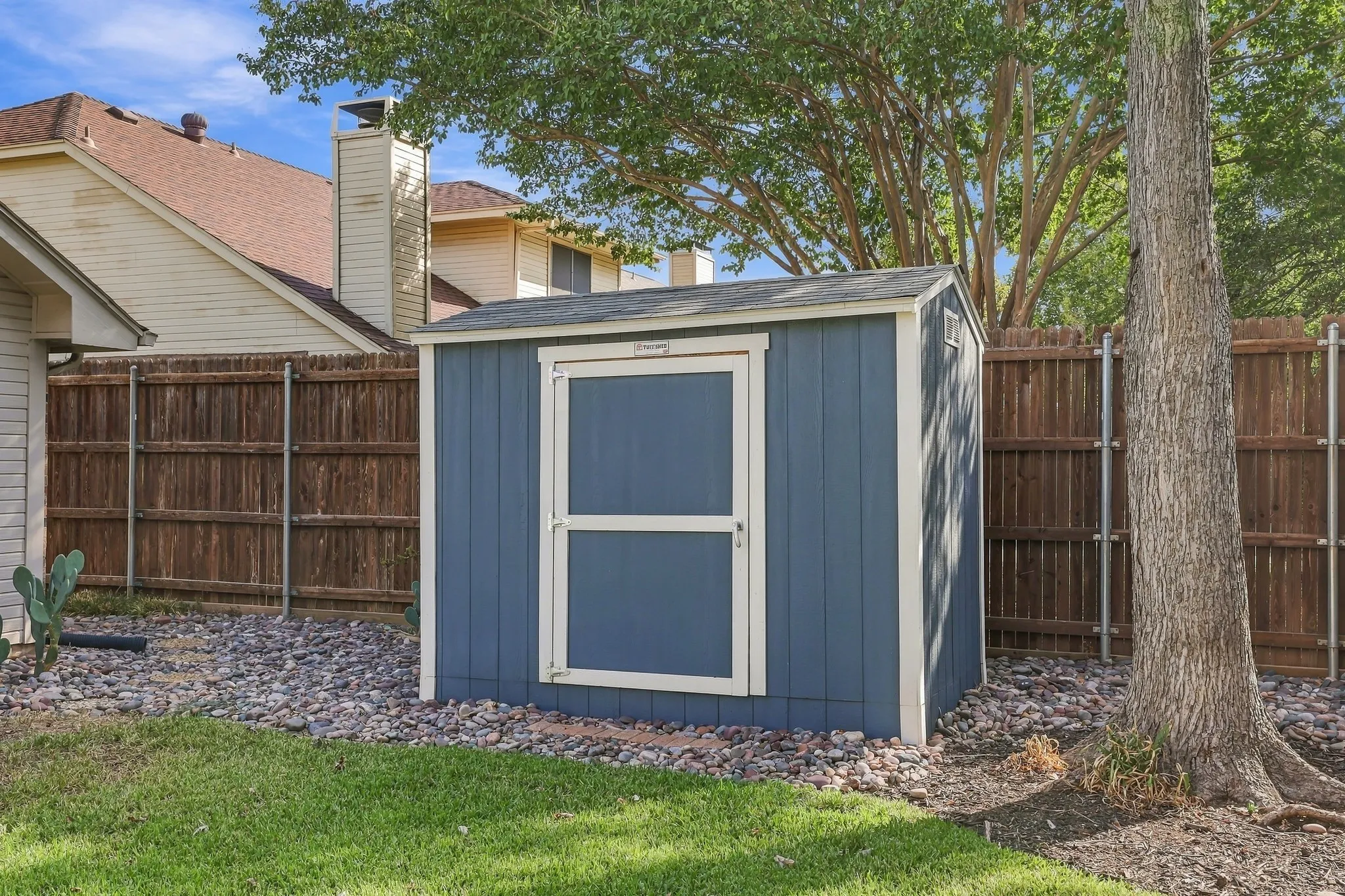 Single Family Residence For Rent in Tarrant County , 515 Post Oak Road, Grapevine, Texas 76051, 3 Bedroom, 2 Bathroom, 2 Garage spaces, 1,537 Sqft, built in 1986, mls#21387647, Real Estate Agent in Grapevine, Homes For Rent in Tarrant county, Homes For Rent in Grapevine, Realtor in Grapevine Texas, Real Estate Brokerage Independent Realty Texas, Luminita Cordes Realtor