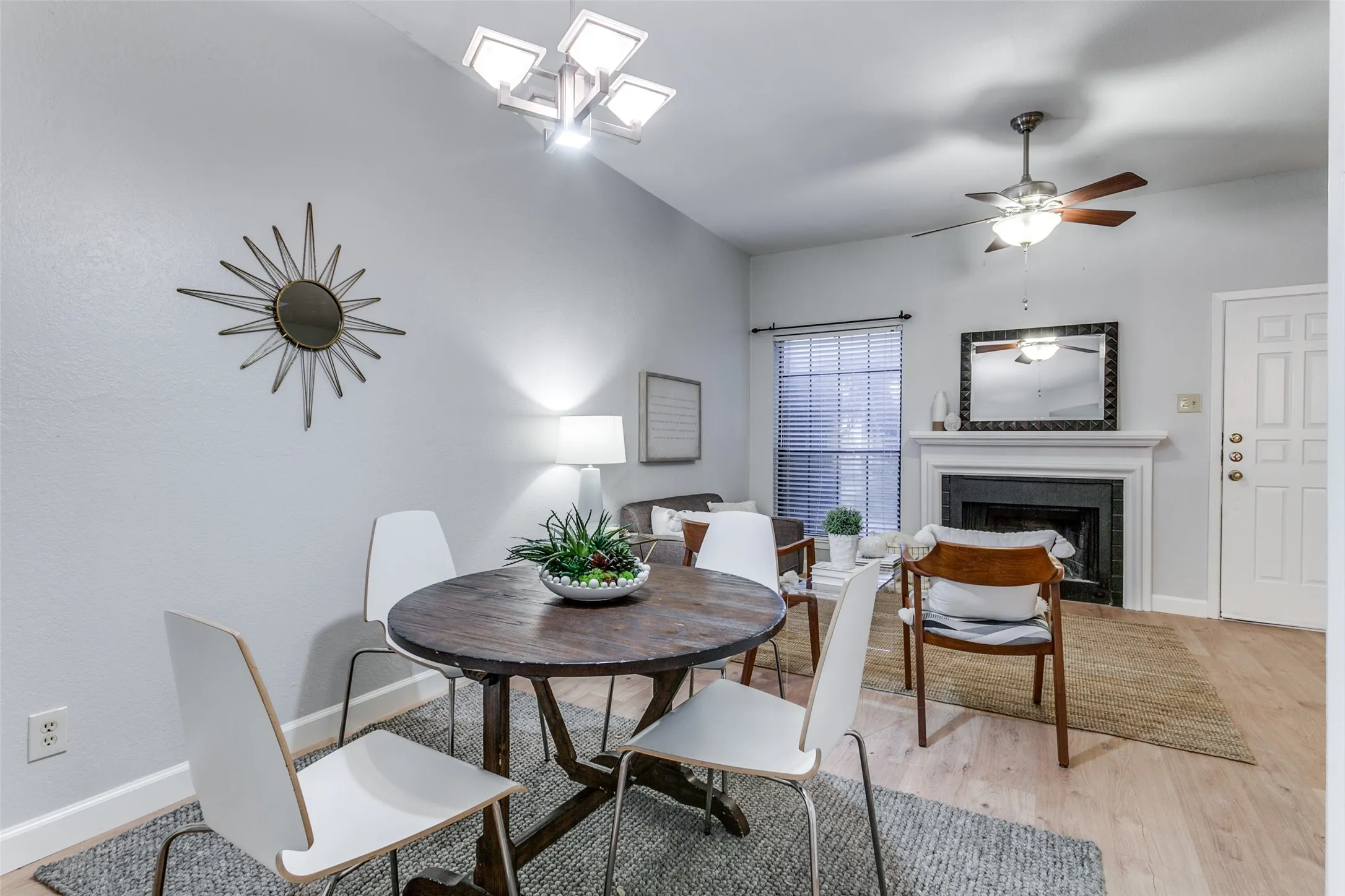 Condominium For Rent in Dallas County , 3904 Rawlins Street 111, Dallas, Texas 75219, 2 Bedroom, 3 Bathroom, Garage spaces, 1,077 Sqft, built in 1981, mls#21394106, Real Estate Agent in Dallas, Homes For Rent in Dallas county, Homes For Rent in Dallas, Realtor in Dallas Texas, Real Estate Brokerage Independent Realty Texas, Luminita Cordes Realtor