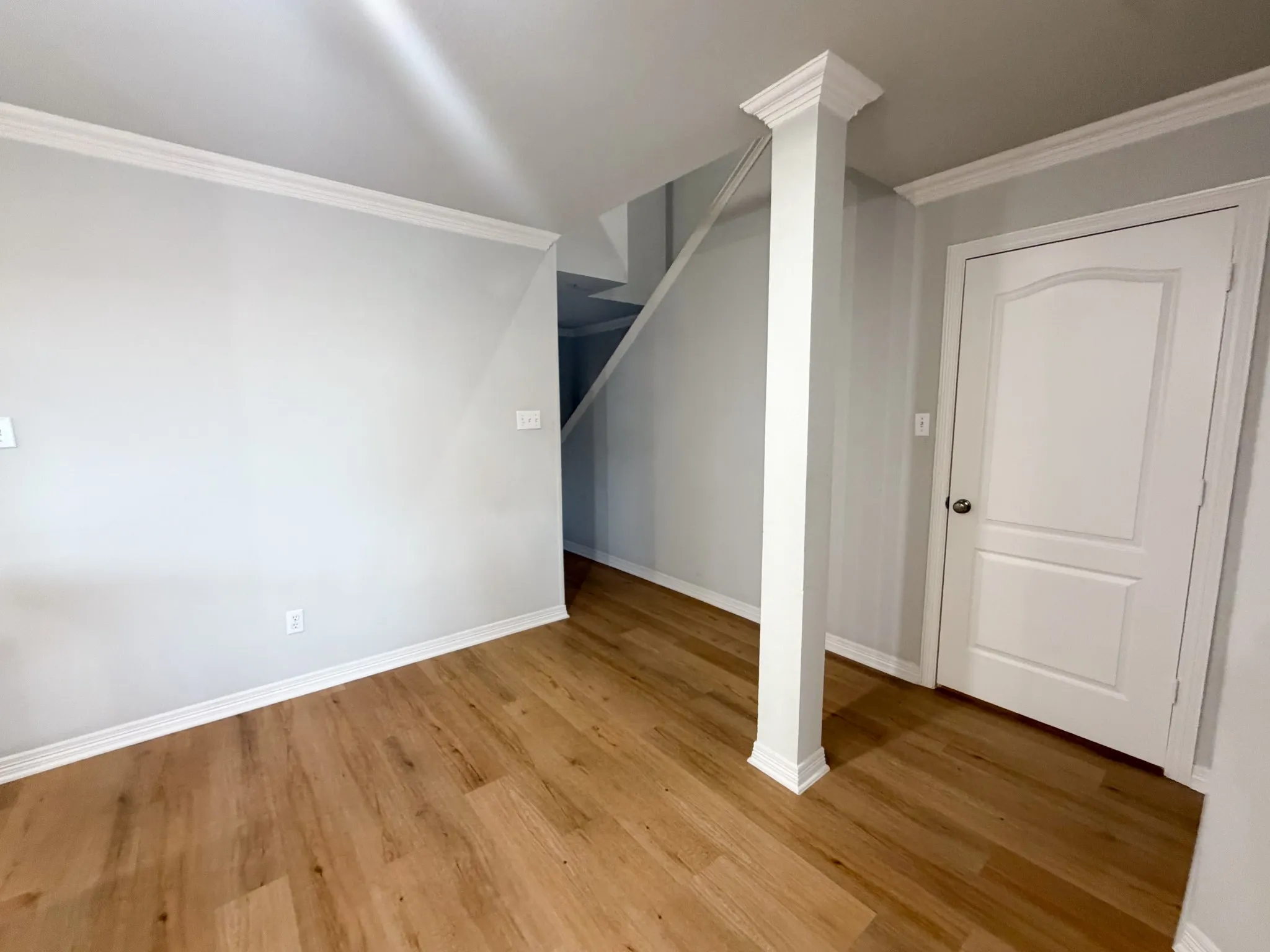 Townhouse For Rent in Ellis County , 2 Country Club Place, Waxahachie, Texas 75165, 3 Bedroom, 2 Bathroom, 2 Garage spaces, 1,634 Sqft, built in 1998, mls#21400907, Real Estate Agent in Waxahachie, Homes For Rent in Ellis county, Homes For Rent in Waxahachie, Realtor in Waxahachie Texas, Real Estate Brokerage Independent Realty Texas, Luminita Cordes Realtor