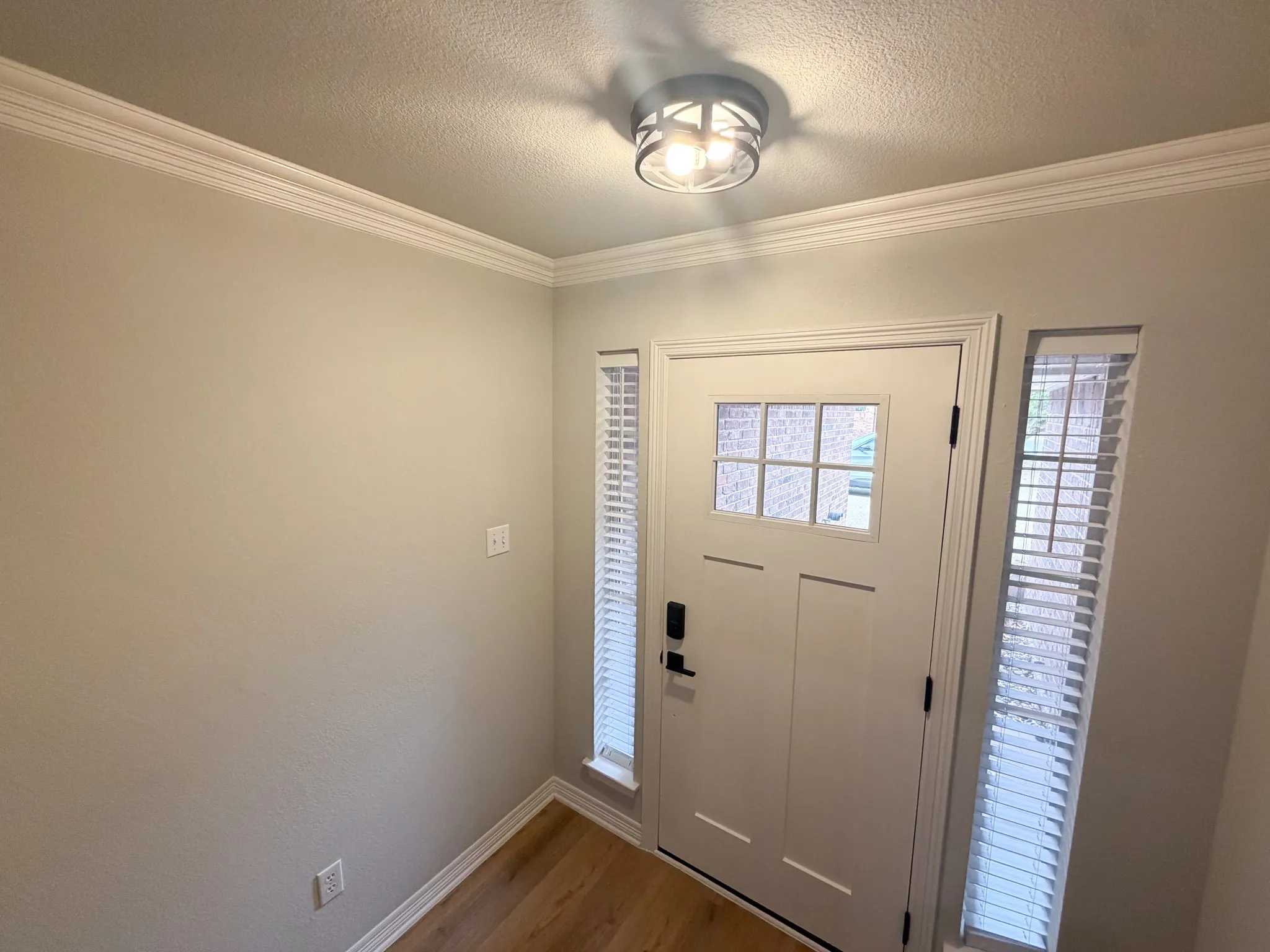 Townhouse For Rent in Ellis County , 2 Country Club Place, Waxahachie, Texas 75165, 3 Bedroom, 2 Bathroom, 2 Garage spaces, 1,634 Sqft, built in 1998, mls#21400907, Real Estate Agent in Waxahachie, Homes For Rent in Ellis county, Homes For Rent in Waxahachie, Realtor in Waxahachie Texas, Real Estate Brokerage Independent Realty Texas, Luminita Cordes Realtor