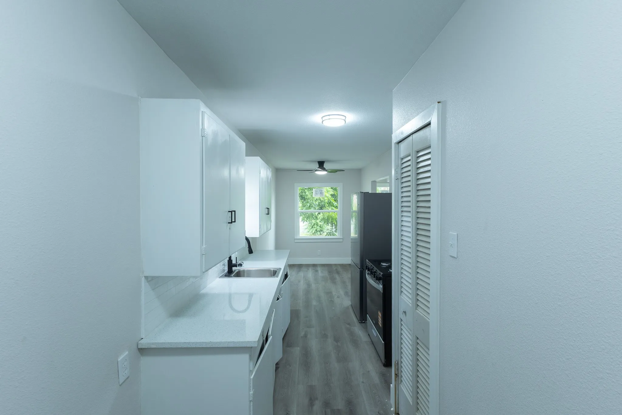 Quadruplex For Sale in Mc Lennan County , 1716 Ethel Avenue 1714, 1718, 1720, Waco, Texas 76707, 4 Bedroom, 4 Bathroom, Garage spaces, 0 Sqft, built in 1925, mls#21400887, Real Estate Agent in Waco, Homes For Sale in Mc Lennan county, Homes For Sale in Waco, Realtor in Waco Texas, Real Estate Brokerage Independent Realty Texas, Luminita Cordes Realtor