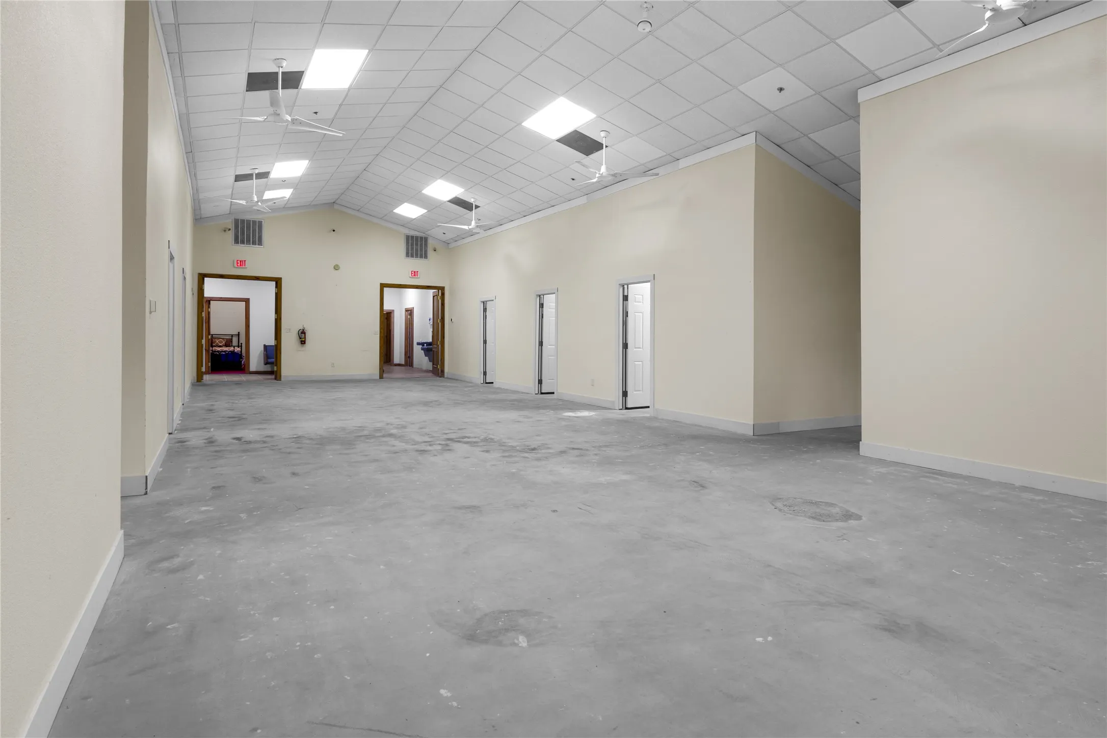 Business For Sale in Hunt County , 803 CHESTNUT Street, Commerce, Texas 75428, 0, 0, Garage spaces, 0 Sqft, built in 1985, mls#21400858, Real Estate Agent in Commerce, Homes For Sale in Hunt county, Homes For Sale in Commerce, Realtor in Commerce Texas, Real Estate Brokerage Independent Realty Texas, Luminita Cordes Realtor