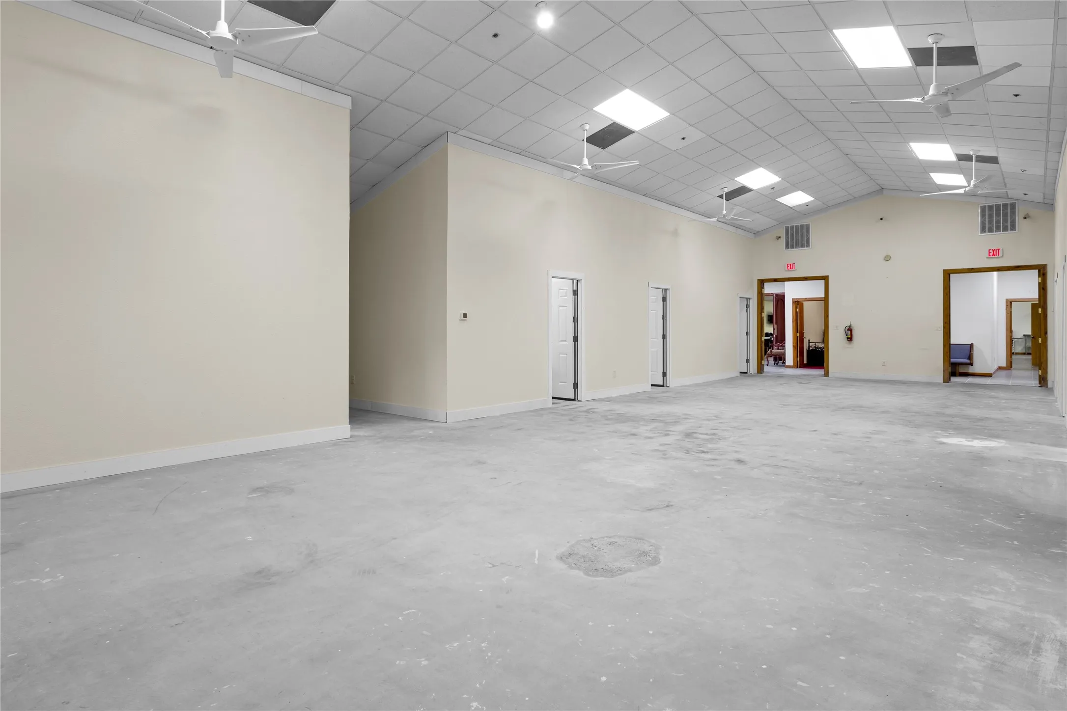 Business For Sale in Hunt County , 803 CHESTNUT Street, Commerce, Texas 75428, 0, 0, Garage spaces, 0 Sqft, built in 1985, mls#21400858, Real Estate Agent in Commerce, Homes For Sale in Hunt county, Homes For Sale in Commerce, Realtor in Commerce Texas, Real Estate Brokerage Independent Realty Texas, Luminita Cordes Realtor