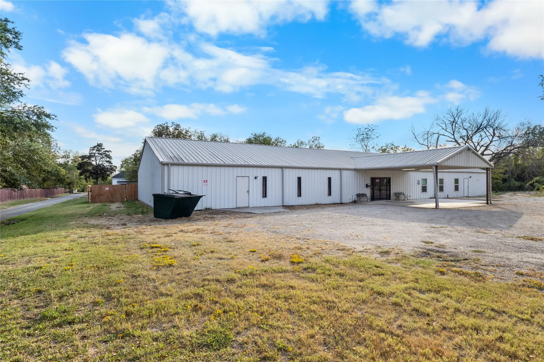 Business For Sale in Hunt County , 803 CHESTNUT Street, Commerce, Texas 75428, 0, 0, Garage spaces, 0 Sqft, built in 1985, mls#21400858, Real Estate Agent in Commerce, Homes For Sale in Hunt county, Homes For Sale in Commerce, Realtor in Commerce Texas, Real Estate Brokerage Independent Realty Texas, Luminita Cordes Realtor
