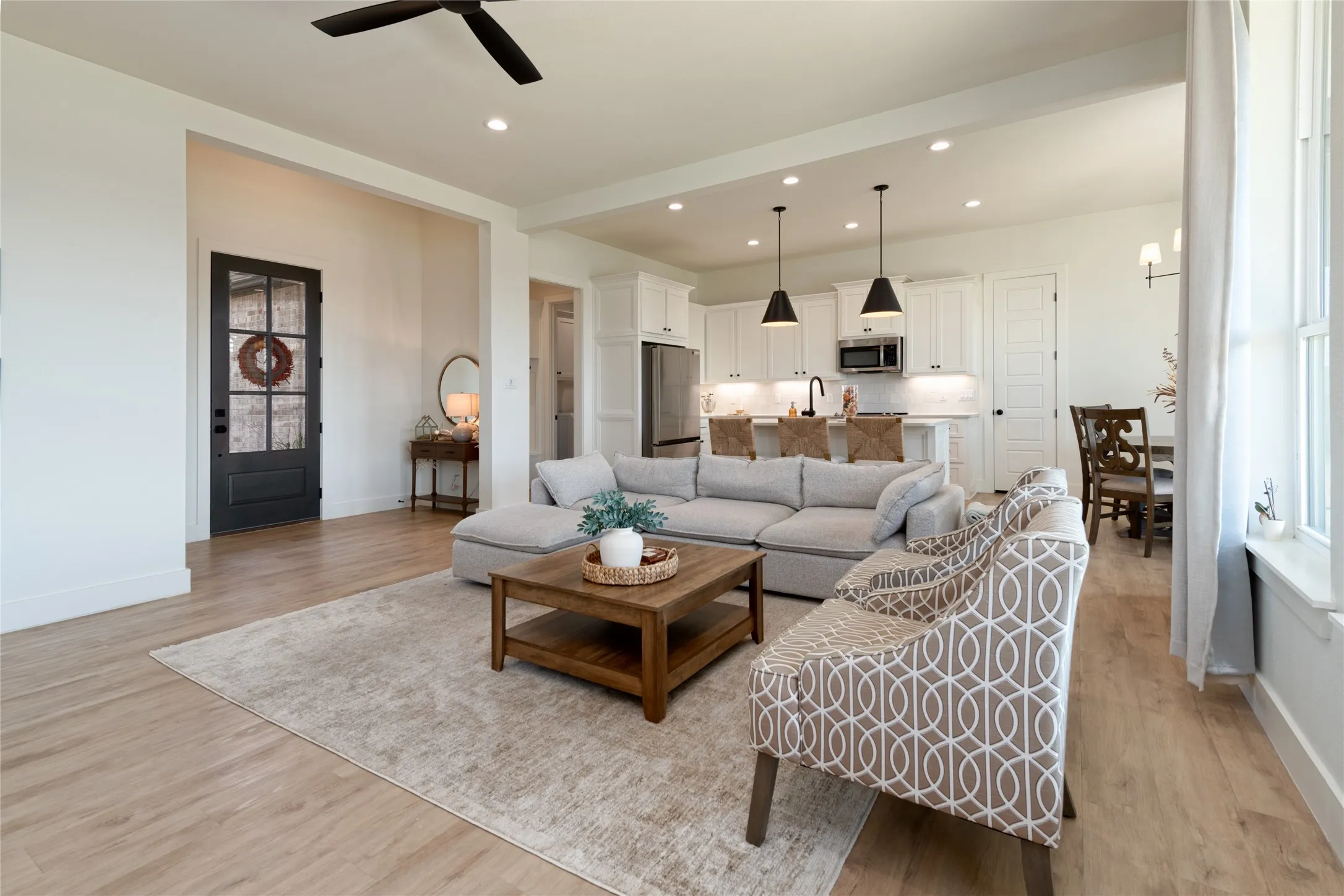 Single Family Residence For Sale in Taylor County , 317 Blackhawk Drive, Abilene, Texas 79602, 4 Bedroom, 2 Bathroom, 2 Garage spaces, 1,863 Sqft, built in 2023, mls#21400743, Real Estate Agent in Abilene, Homes For Sale in Taylor county, Homes For Sale in Abilene, Realtor in Abilene Texas, Real Estate Brokerage Independent Realty Texas, Luminita Cordes Realtor