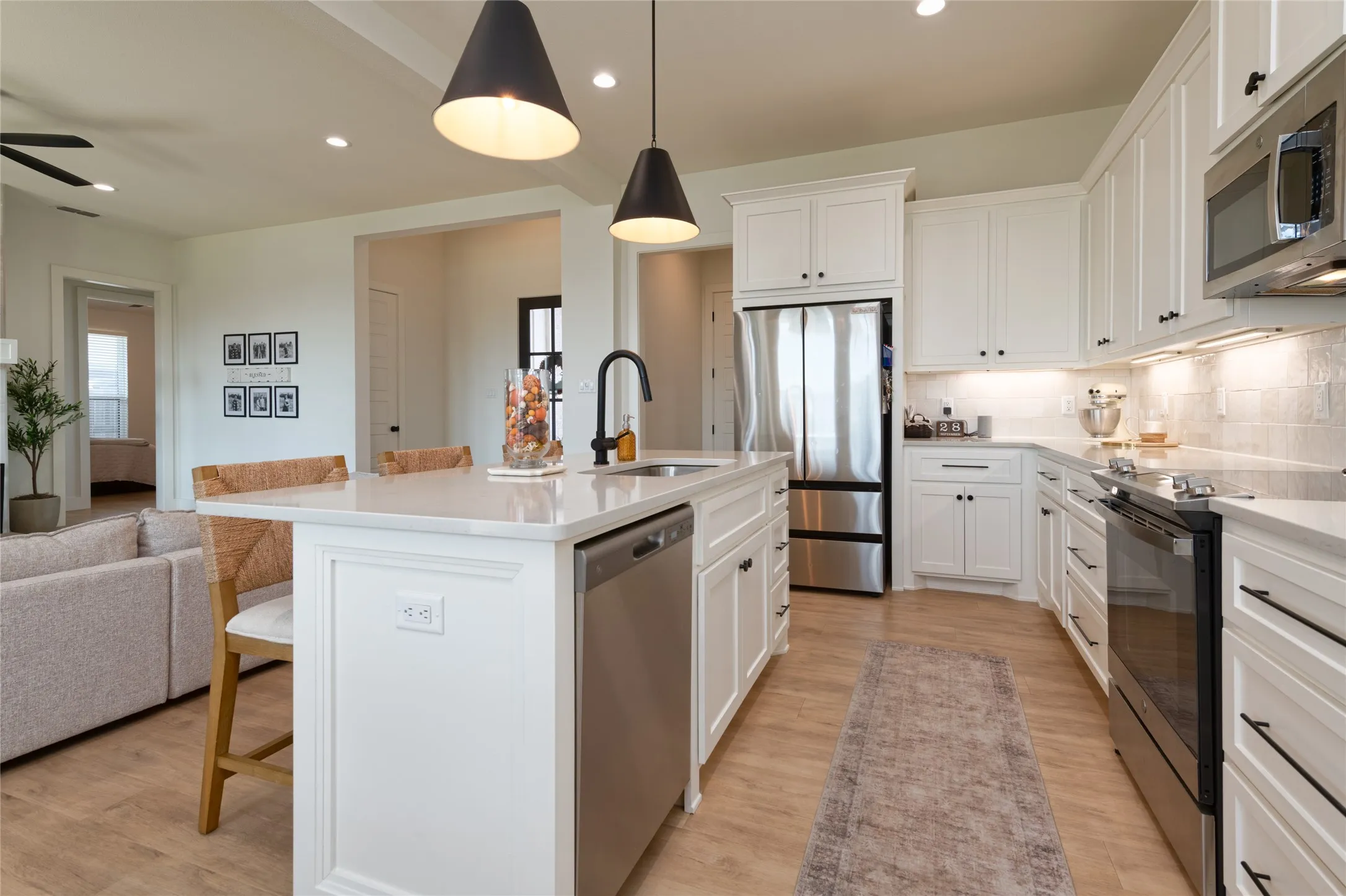 Single Family Residence For Sale in Taylor County , 317 Blackhawk Drive, Abilene, Texas 79602, 4 Bedroom, 2 Bathroom, 2 Garage spaces, 1,863 Sqft, built in 2023, mls#21400743, Real Estate Agent in Abilene, Homes For Sale in Taylor county, Homes For Sale in Abilene, Realtor in Abilene Texas, Real Estate Brokerage Independent Realty Texas, Luminita Cordes Realtor