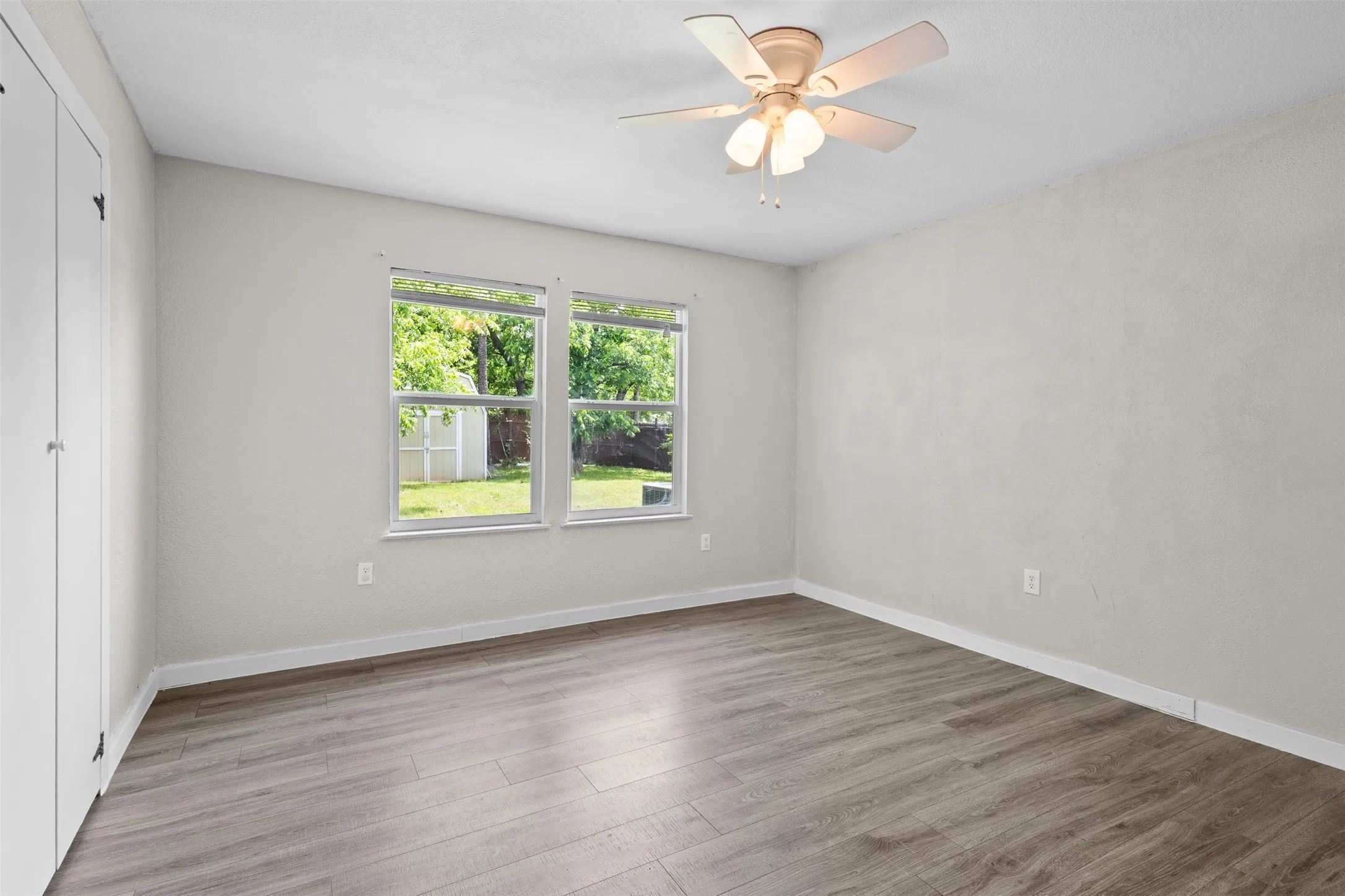 Single Family Residence For Sale in Wise County , 107 S Flower Lane, Chico, Texas 76431, 3 Bedroom, 2 Bathroom, 1 Garage spaces, 1,231 Sqft, built in 1960, mls#21399843, Real Estate Agent in Chico, Homes For Sale in Wise county, Homes For Sale in Chico, Realtor in Chico Texas, Real Estate Brokerage Independent Realty Texas, Luminita Cordes Realtor