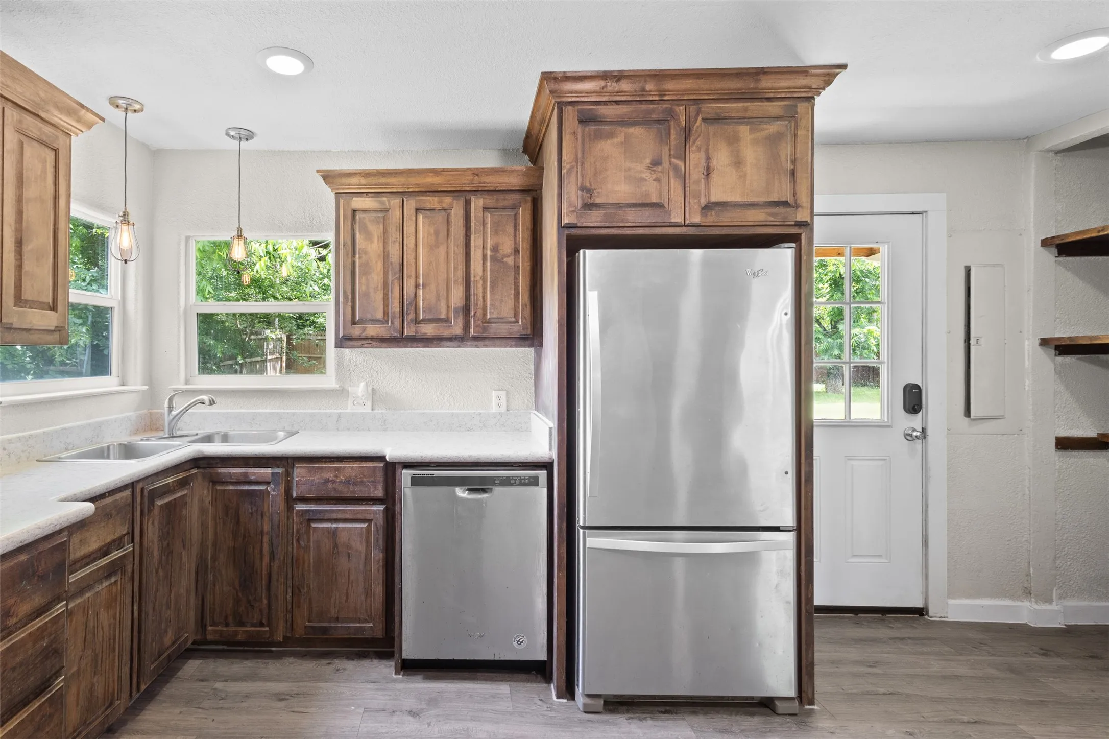 Single Family Residence For Sale in Wise County , 107 S Flower Lane, Chico, Texas 76431, 3 Bedroom, 2 Bathroom, 1 Garage spaces, 1,231 Sqft, built in 1960, mls#21399843, Real Estate Agent in Chico, Homes For Sale in Wise county, Homes For Sale in Chico, Realtor in Chico Texas, Real Estate Brokerage Independent Realty Texas, Luminita Cordes Realtor