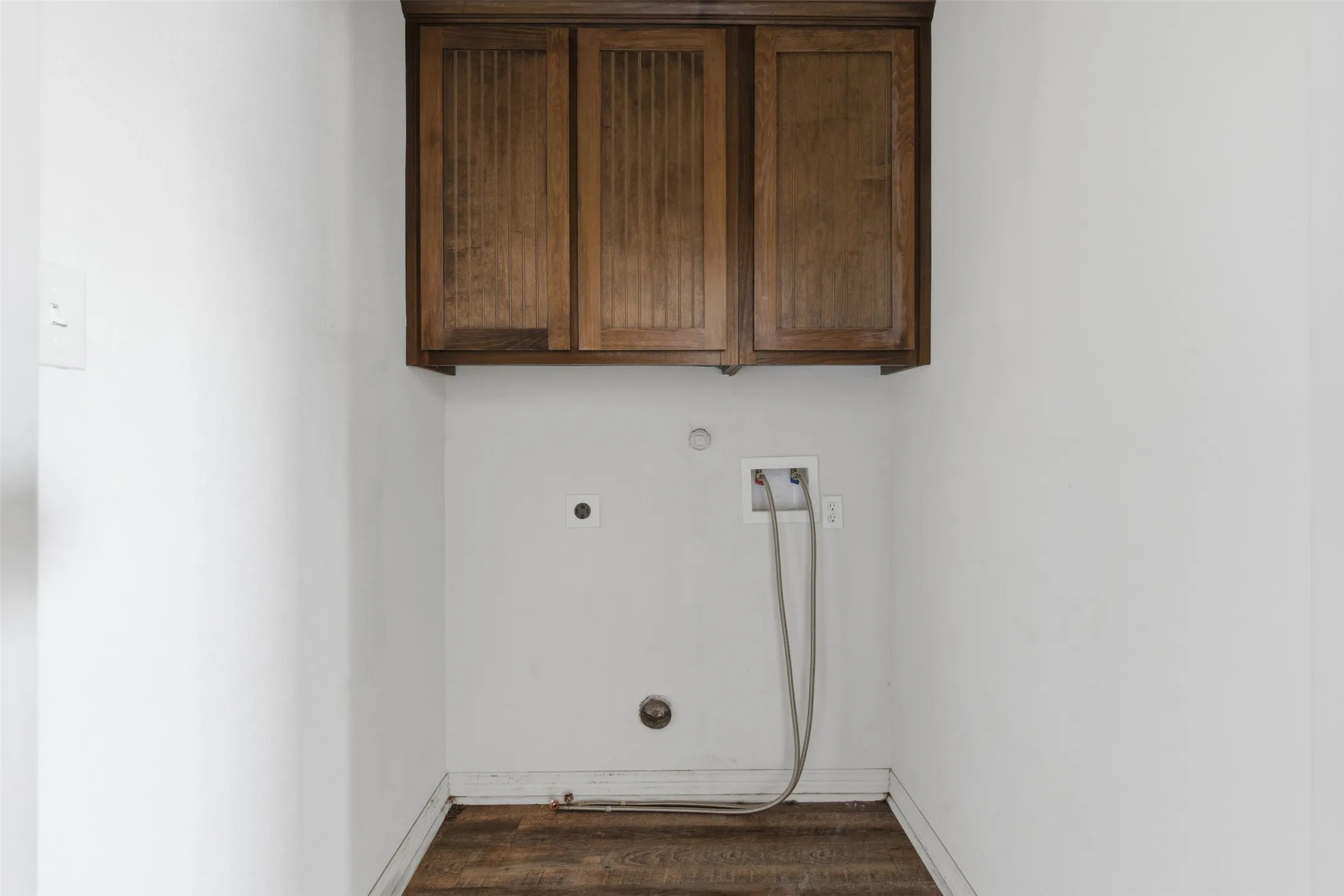 Quadruplex For Rent in Johnson County , 101 W Capps Street B, Rio Vista, Texas 76093, 2 Bedroom, 2 Bathroom, Garage spaces, 953 Sqft, built in 2018, mls#21400929, Real Estate Agent in Rio Vista, Homes For Rent in Johnson county, Homes For Rent in Rio Vista, Realtor in Rio Vista Texas, Real Estate Brokerage Independent Realty Texas, Luminita Cordes Realtor
