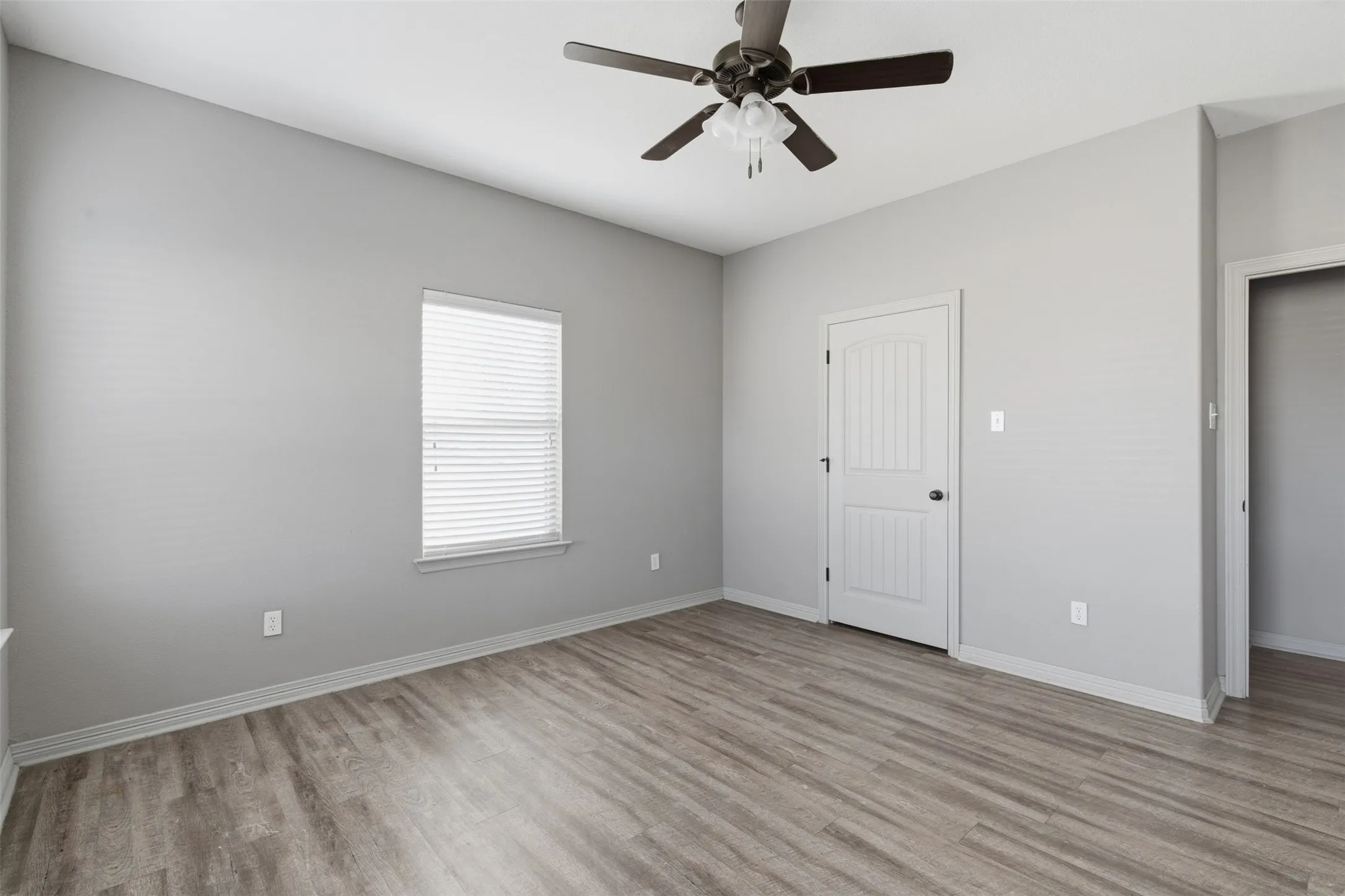 Quadruplex For Rent in Johnson County , 101 W Capps Street B, Rio Vista, Texas 76093, 2 Bedroom, 2 Bathroom, Garage spaces, 953 Sqft, built in 2018, mls#21400929, Real Estate Agent in Rio Vista, Homes For Rent in Johnson county, Homes For Rent in Rio Vista, Realtor in Rio Vista Texas, Real Estate Brokerage Independent Realty Texas, Luminita Cordes Realtor