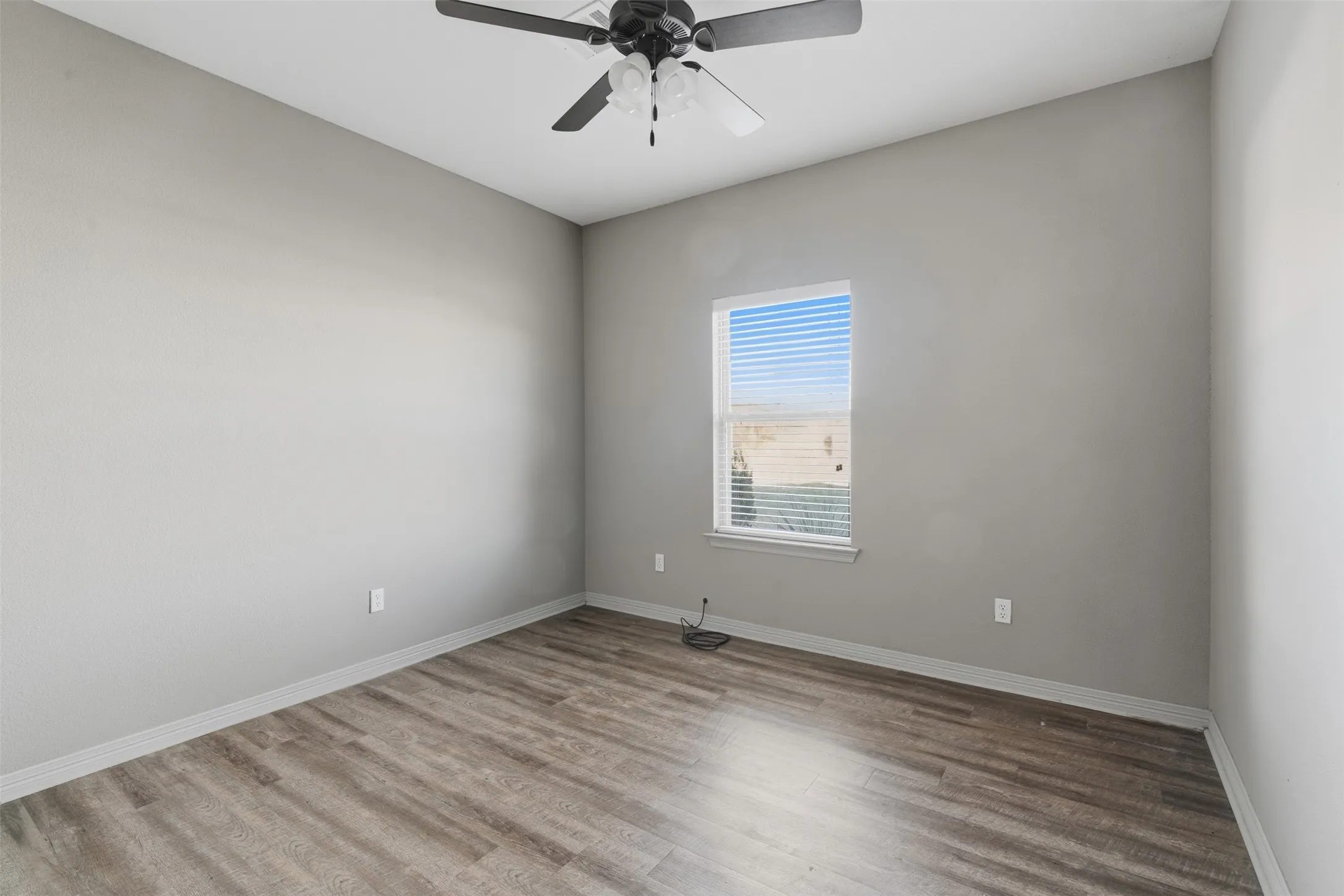 Quadruplex For Rent in Johnson County , 101 W Capps Street B, Rio Vista, Texas 76093, 2 Bedroom, 2 Bathroom, Garage spaces, 953 Sqft, built in 2018, mls#21400929, Real Estate Agent in Rio Vista, Homes For Rent in Johnson county, Homes For Rent in Rio Vista, Realtor in Rio Vista Texas, Real Estate Brokerage Independent Realty Texas, Luminita Cordes Realtor
