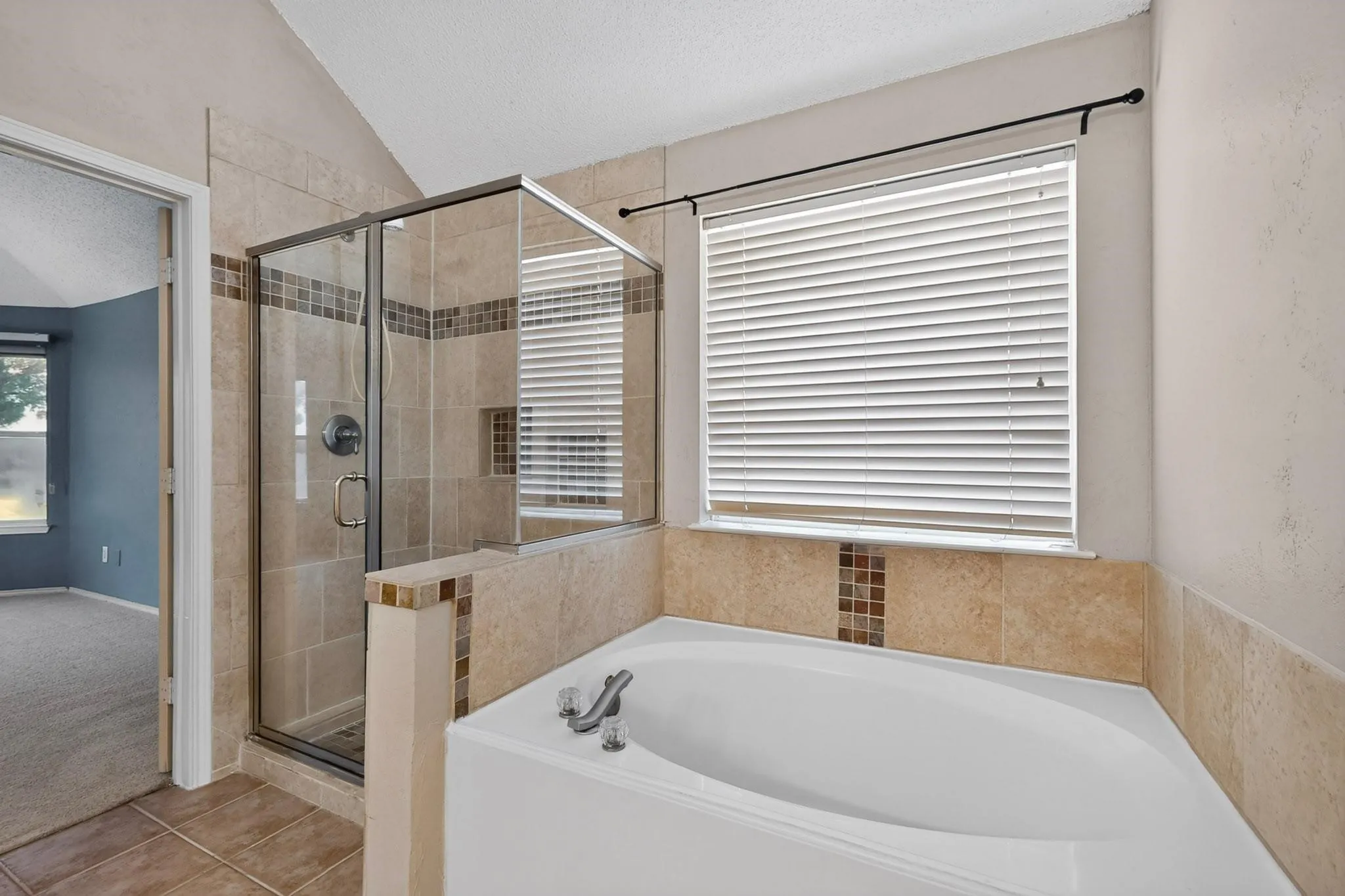 Single Family Residence For Rent in Collin County , 10201 Max Lane, Frisco, Texas 75035, 3 Bedroom, 2 Bathroom, 2 Garage spaces, 2,142 Sqft, built in 1995, mls#21400927, Real Estate Agent in Frisco, Homes For Rent in Collin county, Homes For Rent in Frisco, Realtor in Frisco Texas, Real Estate Brokerage Independent Realty Texas, Luminita Cordes Realtor