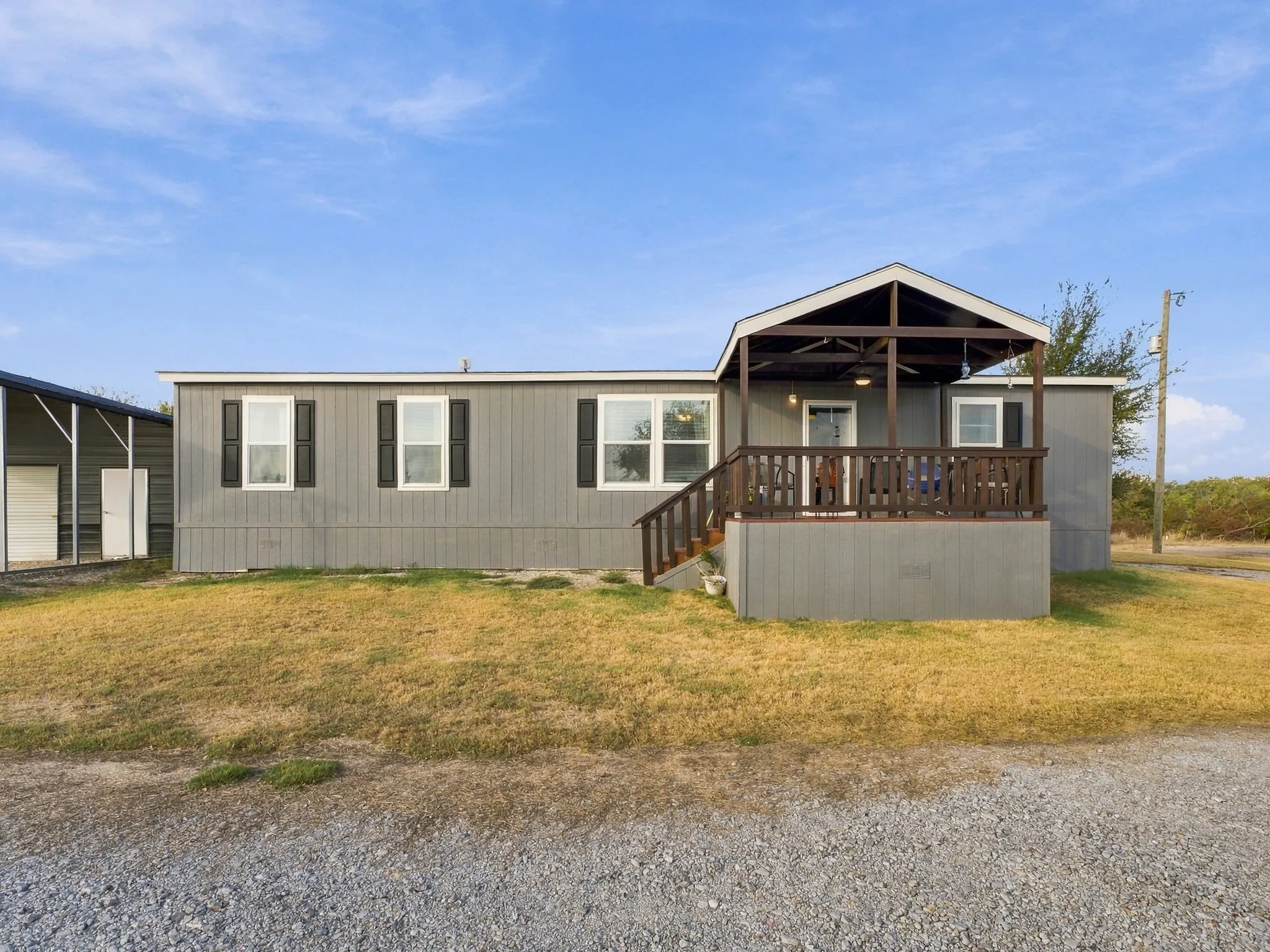 Manufactured Home For Sale in Wise County , 123 Dove Court, Runaway Bay, Texas 76426, 4 Bedroom, 2 Bathroom, 1 Garage spaces, 1,493 Sqft, built in 2024, mls#21398357, Real Estate Agent in Runaway Bay, Homes For Sale in Wise county, Homes For Sale in Runaway Bay, Realtor in Runaway Bay Texas, Real Estate Brokerage Independent Realty Texas, Luminita Cordes Realtor